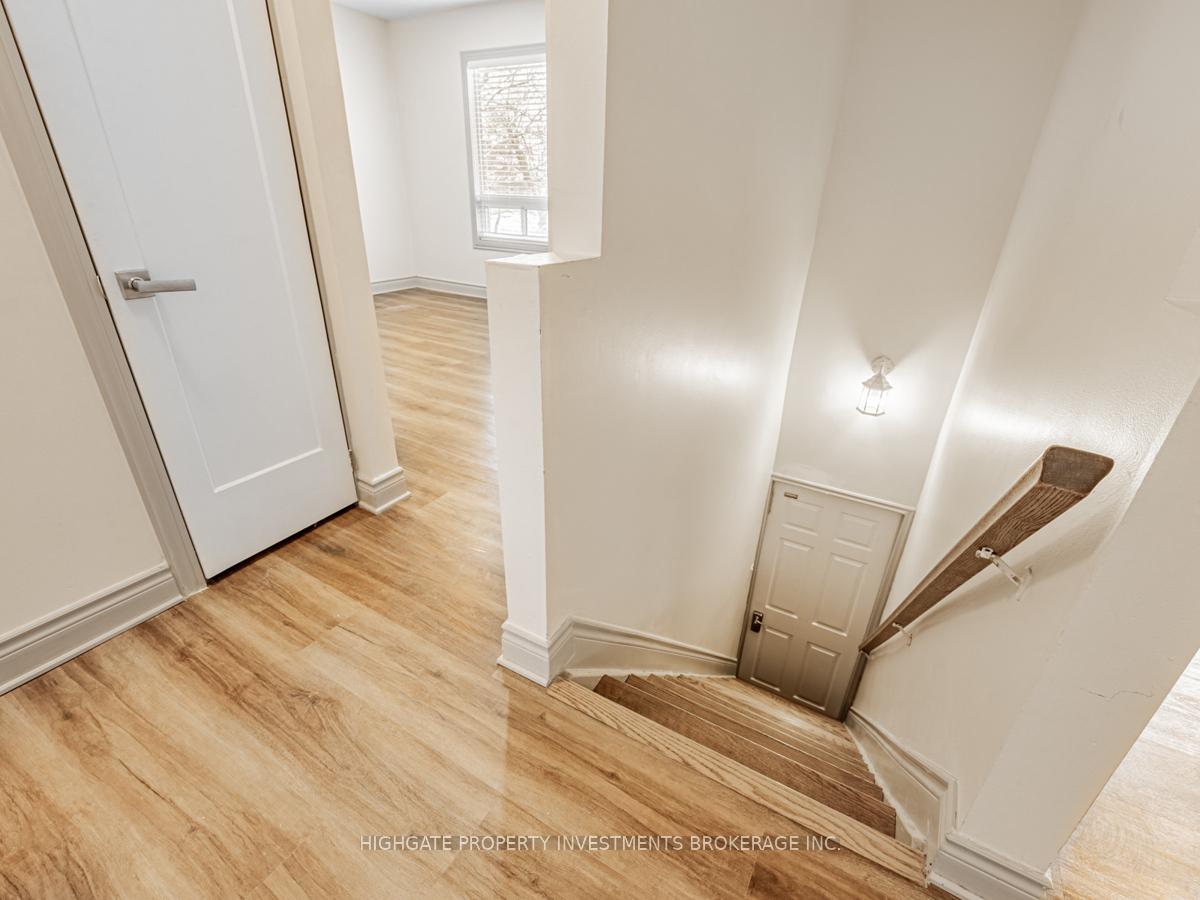 Photo 19 of Unit Upper, 6 Kew Beach Avenue, Toronto, The Beaches — HOMEH
