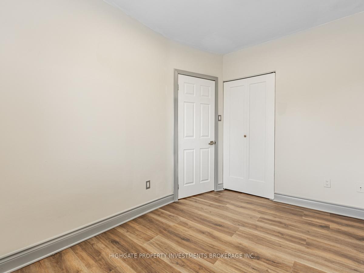 Photo 22 of Unit Upper, 6 Kew Beach Avenue, Toronto, The Beaches — HOMEH