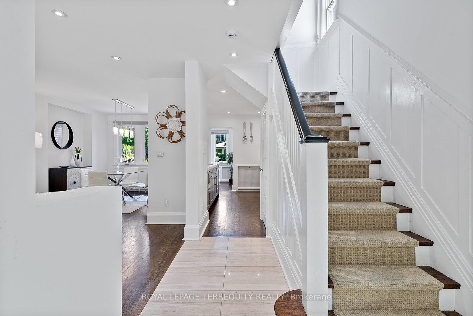 Photo 4 of 7 Roe Avenue, Toronto, Lawrence Park North — HOMEH