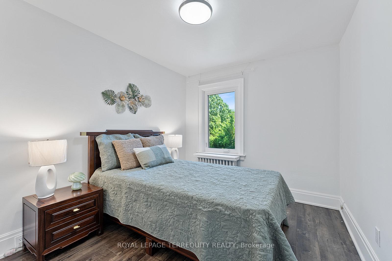 Photo 25 of 7 Roe Avenue, Toronto, Lawrence Park North — HOMEH