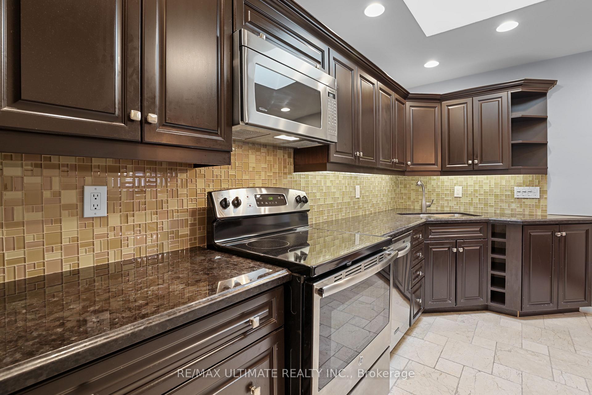 Photo 7 of 25 Fairside Avenue, Toronto, Danforth Village-East York — HOMEH