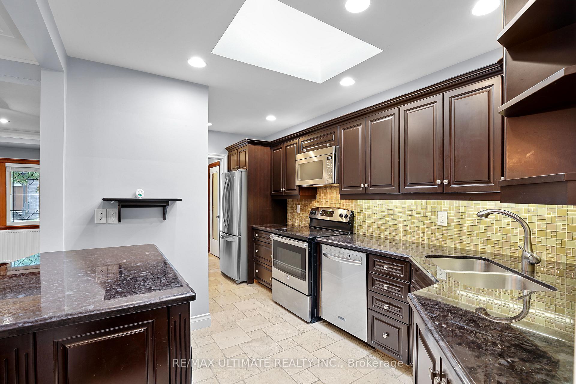 Photo 8 of 25 Fairside Avenue, Toronto, Danforth Village-East York — HOMEH