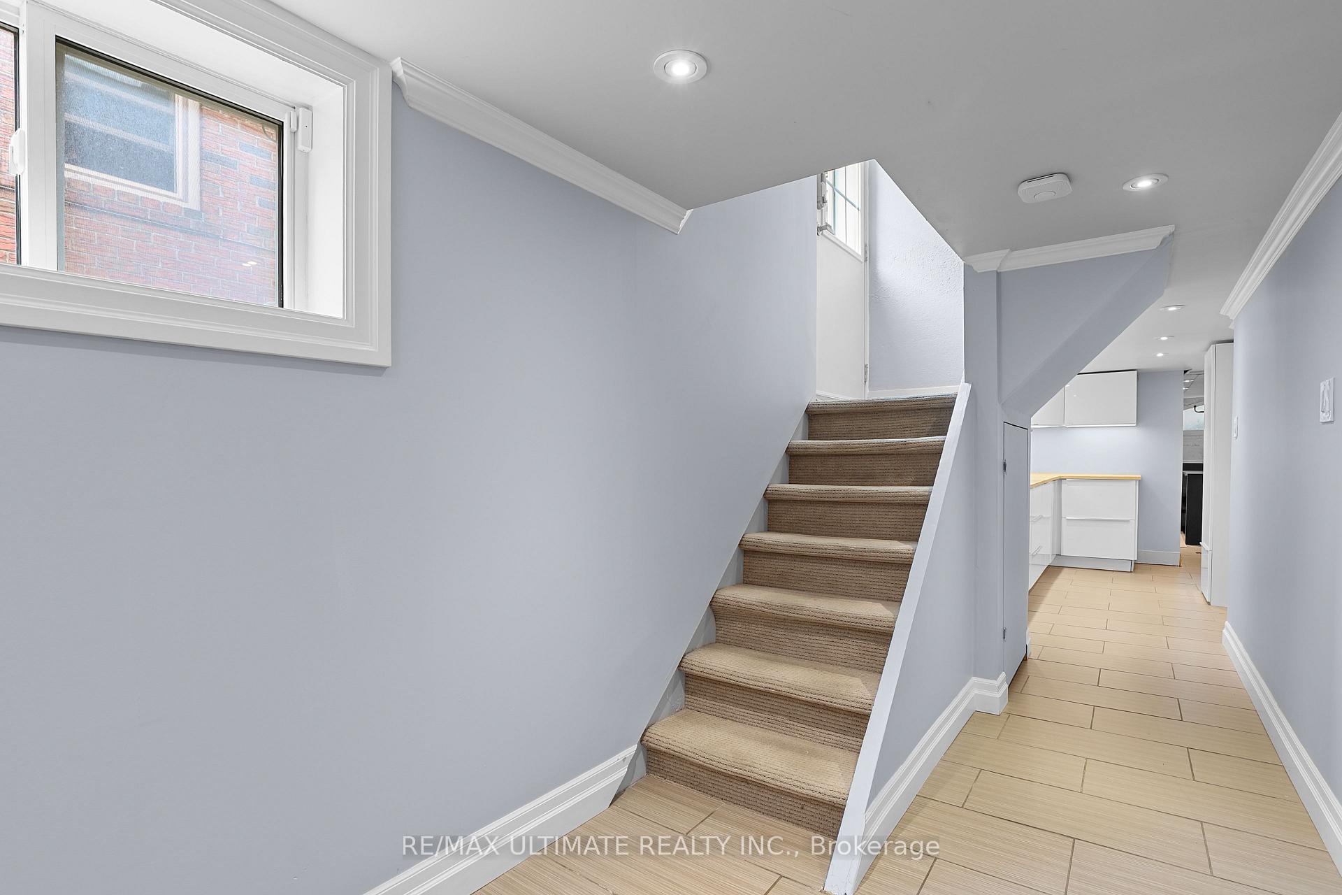 Photo 14 of 25 Fairside Avenue, Toronto, Danforth Village-East York — HOMEH