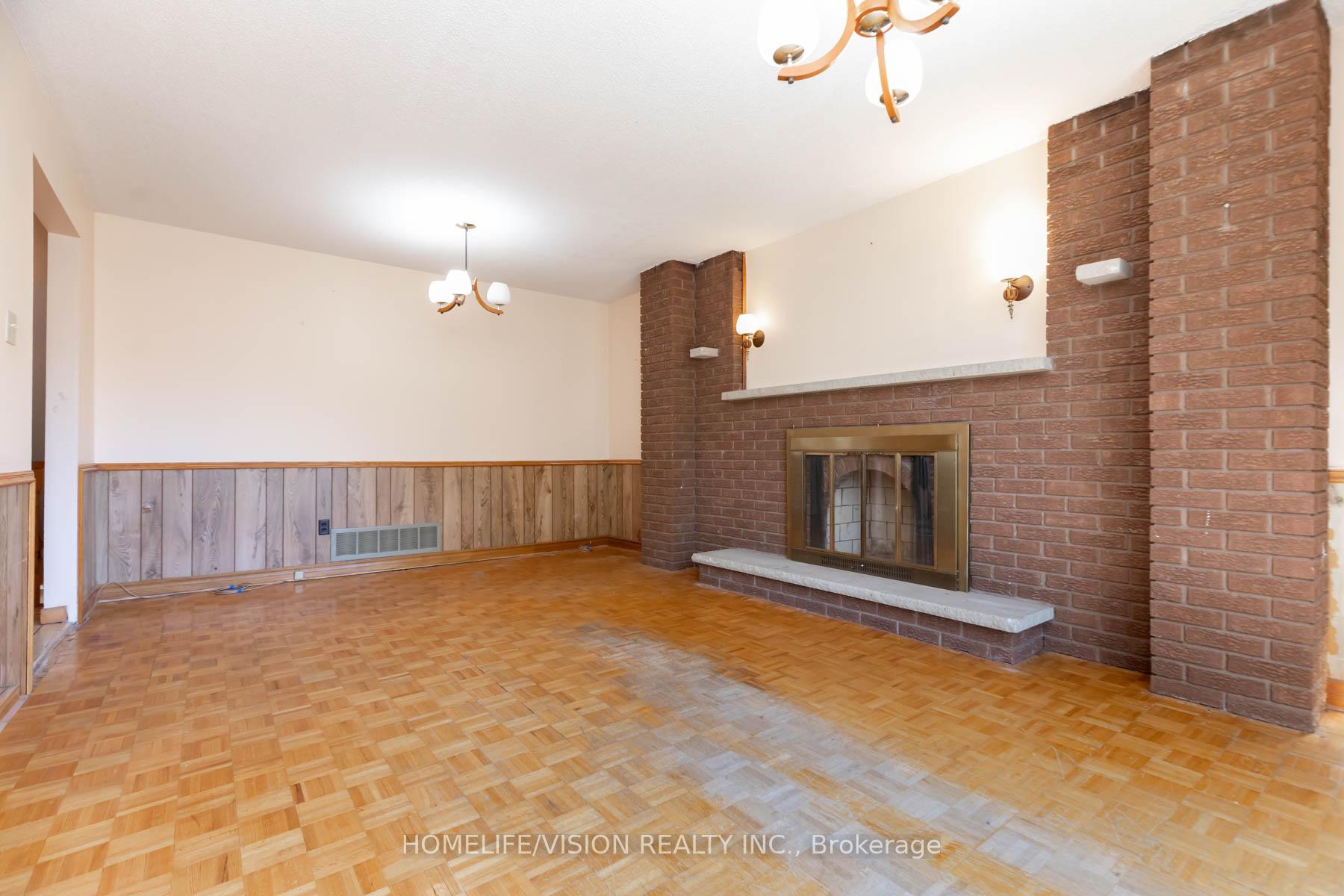 Photo 10 of 3 Kenfin Avenue, Scarborough, L'Amoreaux — HOMEH