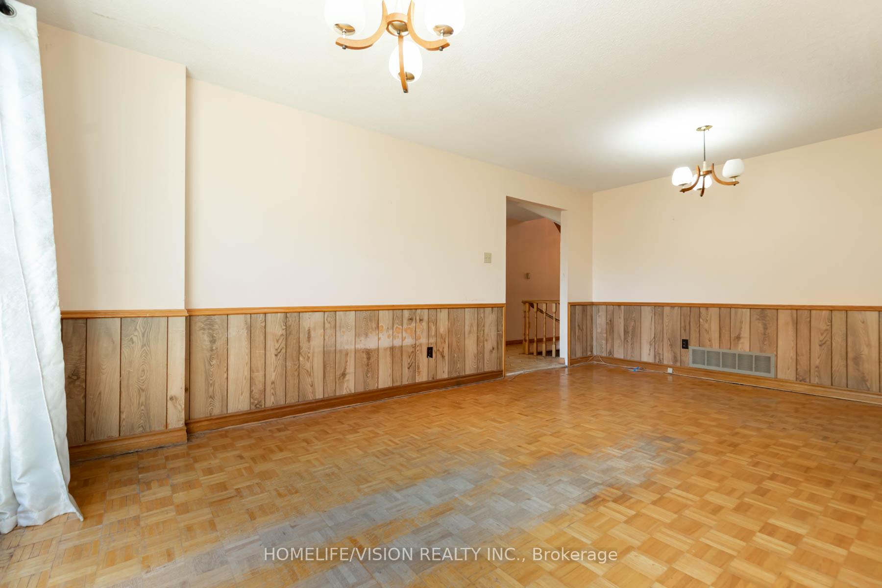 Photo 12 of 3 Kenfin Avenue, Scarborough, L'Amoreaux — HOMEH