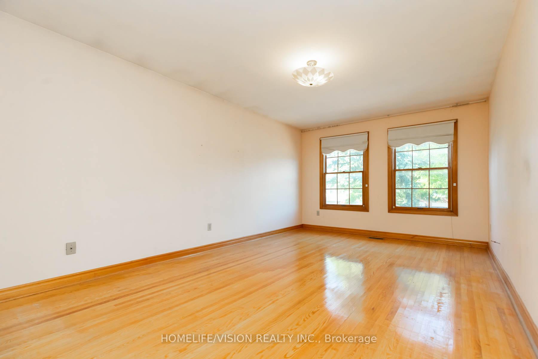 Photo 21 of 3 Kenfin Avenue, Scarborough, L'Amoreaux — HOMEH