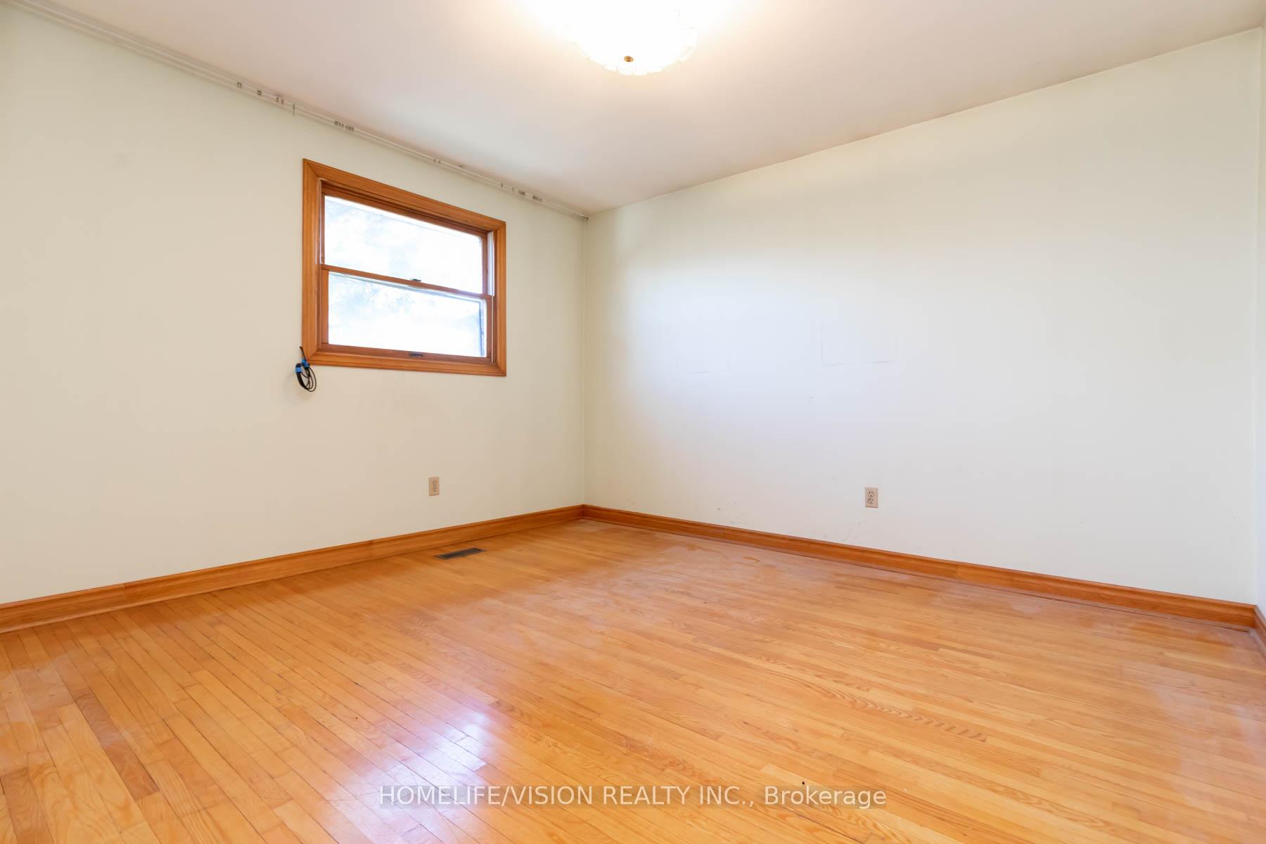 Photo 24 of 3 Kenfin Avenue, Scarborough, L'Amoreaux — HOMEH