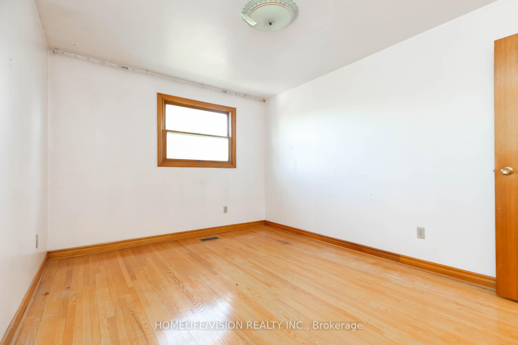 Photo 31 of 3 Kenfin Avenue, Scarborough, L'Amoreaux — HOMEH
