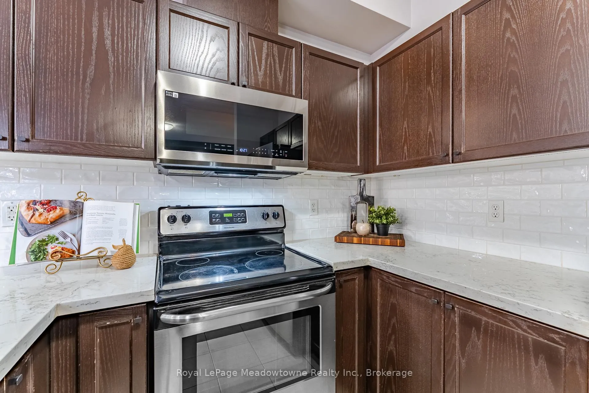 Photo 8 of 559 Murray Meadows Place, Milton, Clarke — HOMEH
