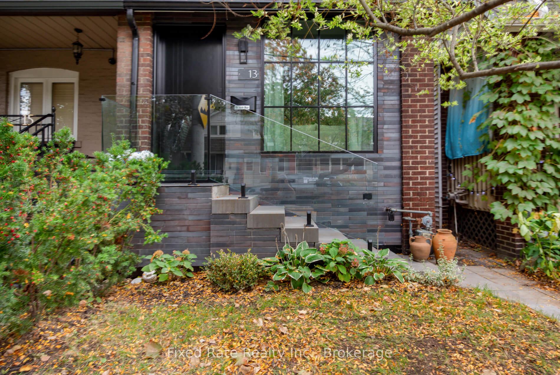 Photo 2 of 13 Larchmount Avenue, Toronto, South Riverdale — HOMEH