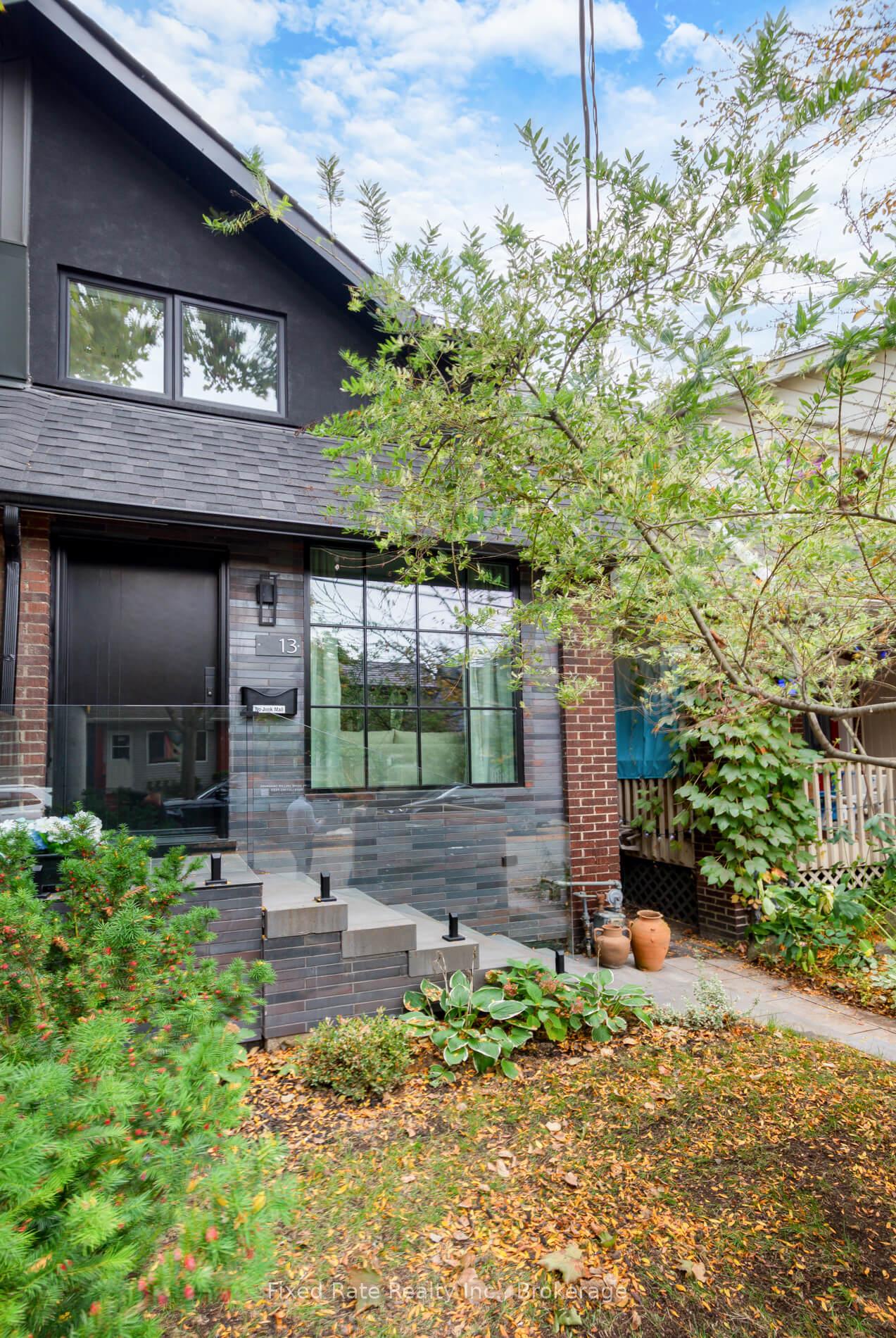 Photo 5 of 13 Larchmount Avenue, Toronto, South Riverdale — HOMEH