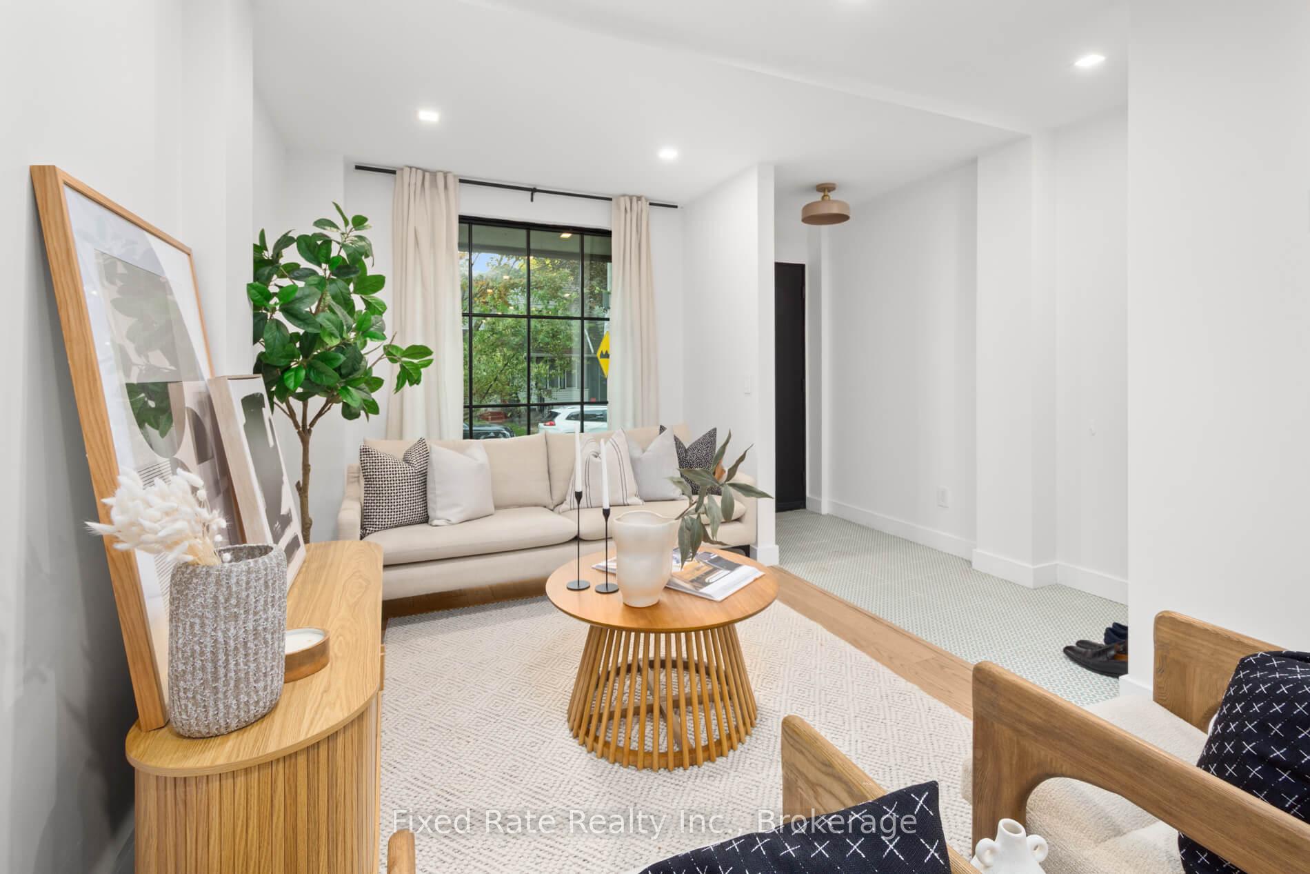 Photo 8 of 13 Larchmount Avenue, Toronto, South Riverdale — HOMEH