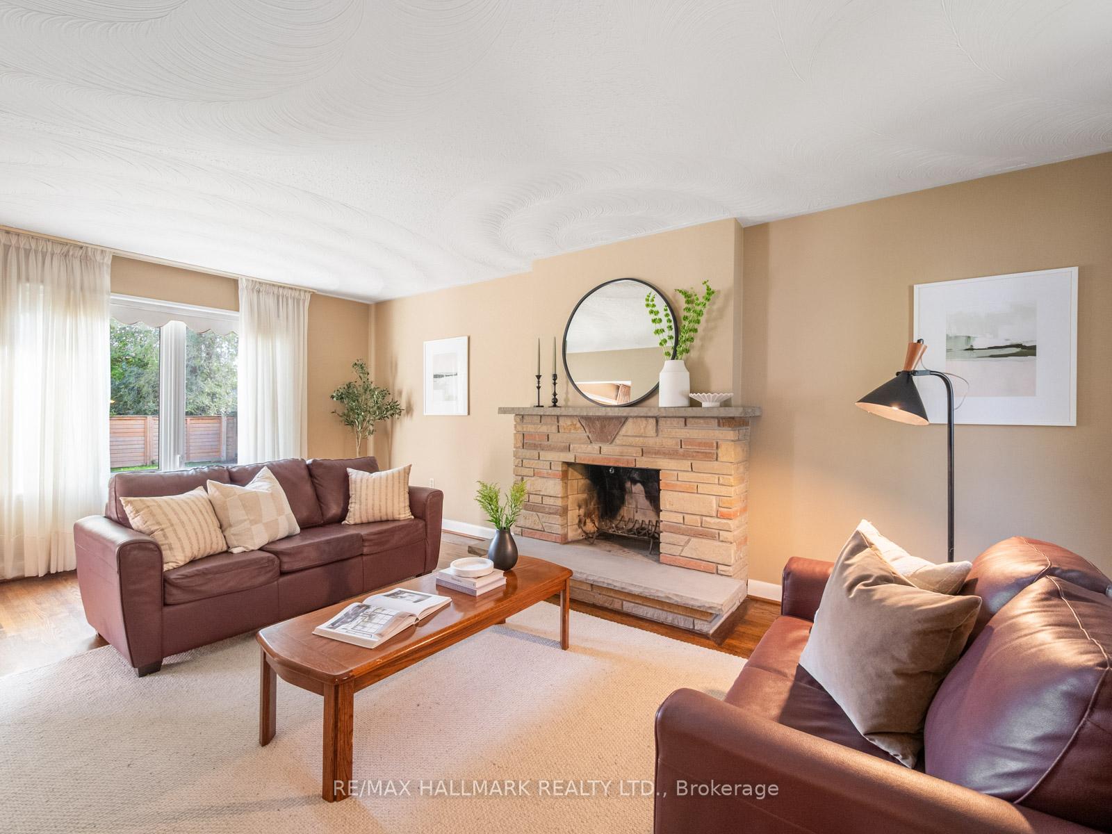 Photo 2 of 139 Floyd Avenue, Toronto, Broadview North — HOMEH