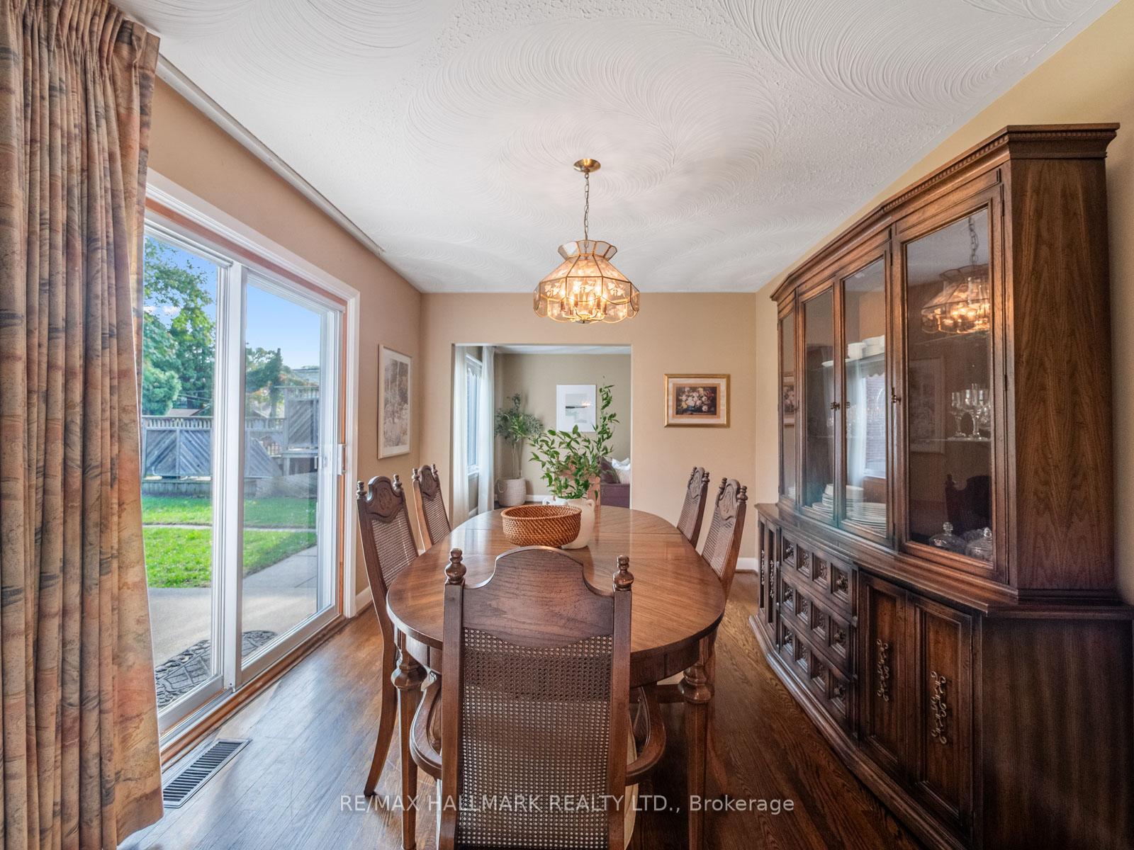 Photo 8 of 139 Floyd Avenue, Toronto, Broadview North — HOMEH