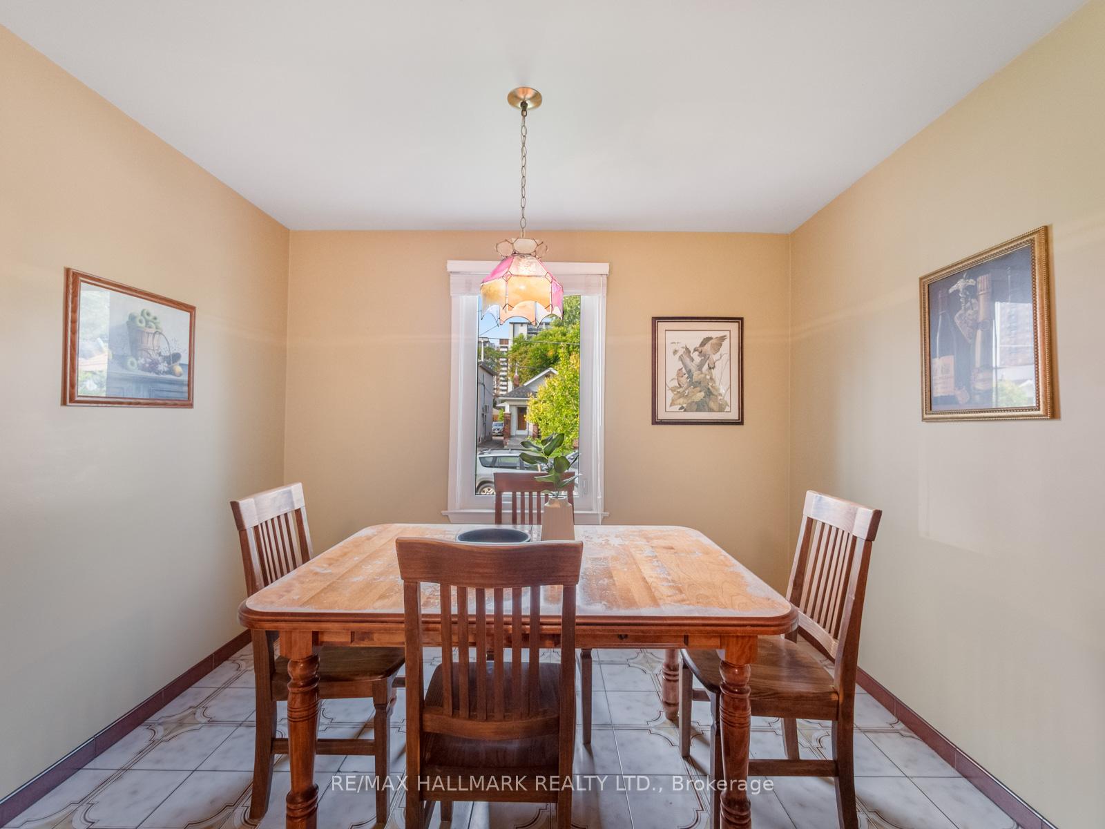 Photo 16 of 139 Floyd Avenue, Toronto, Broadview North — HOMEH
