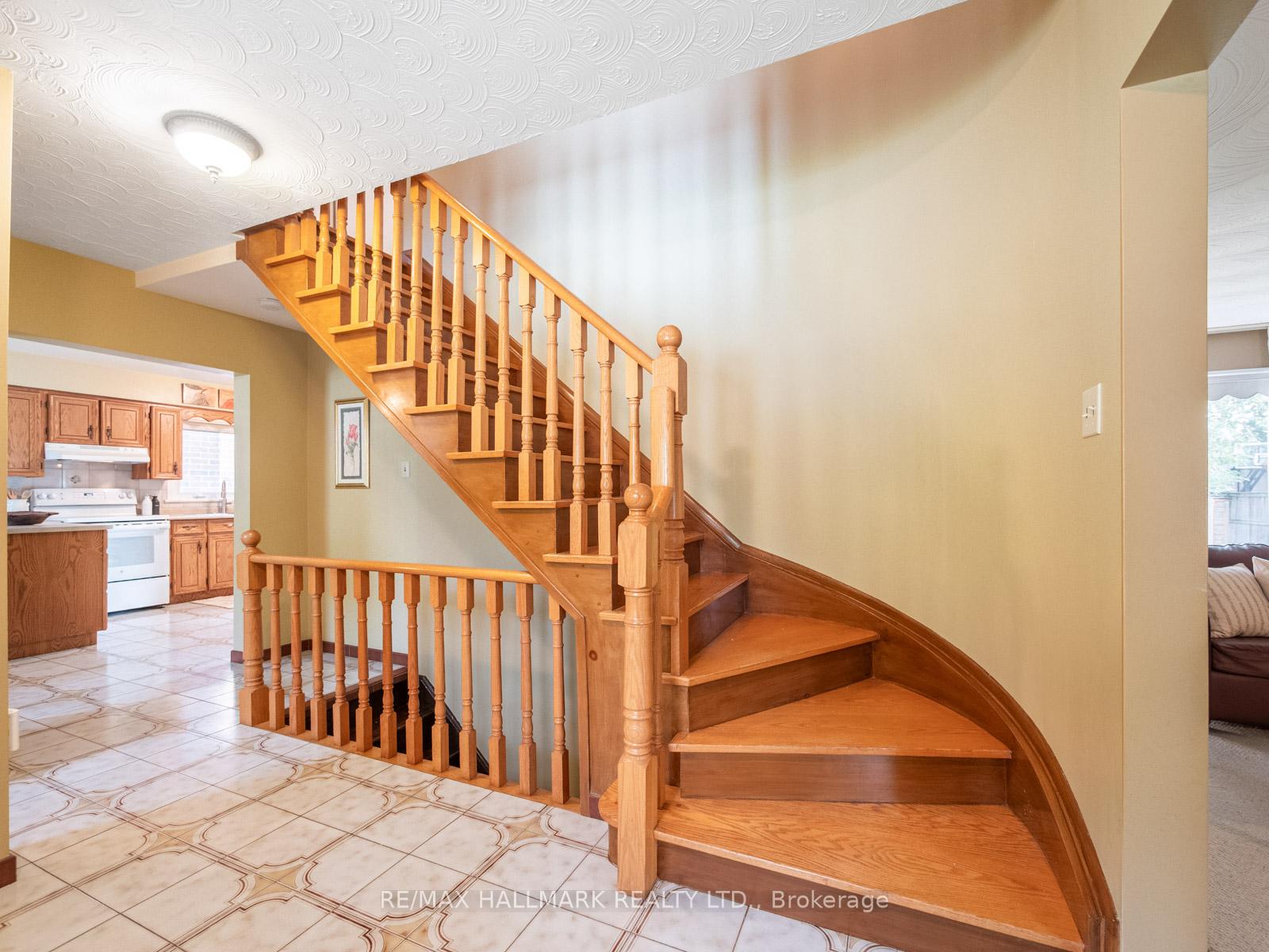 Photo 18 of 139 Floyd Avenue, Toronto, Broadview North — HOMEH