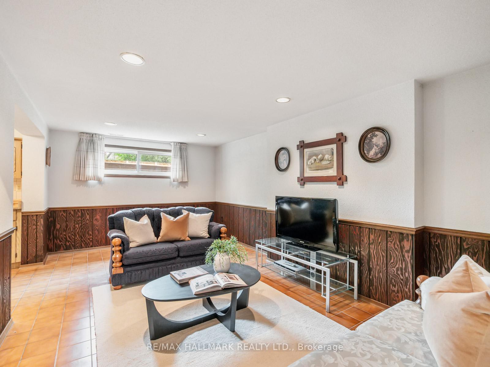 Photo 34 of 139 Floyd Avenue, Toronto, Broadview North — HOMEH
