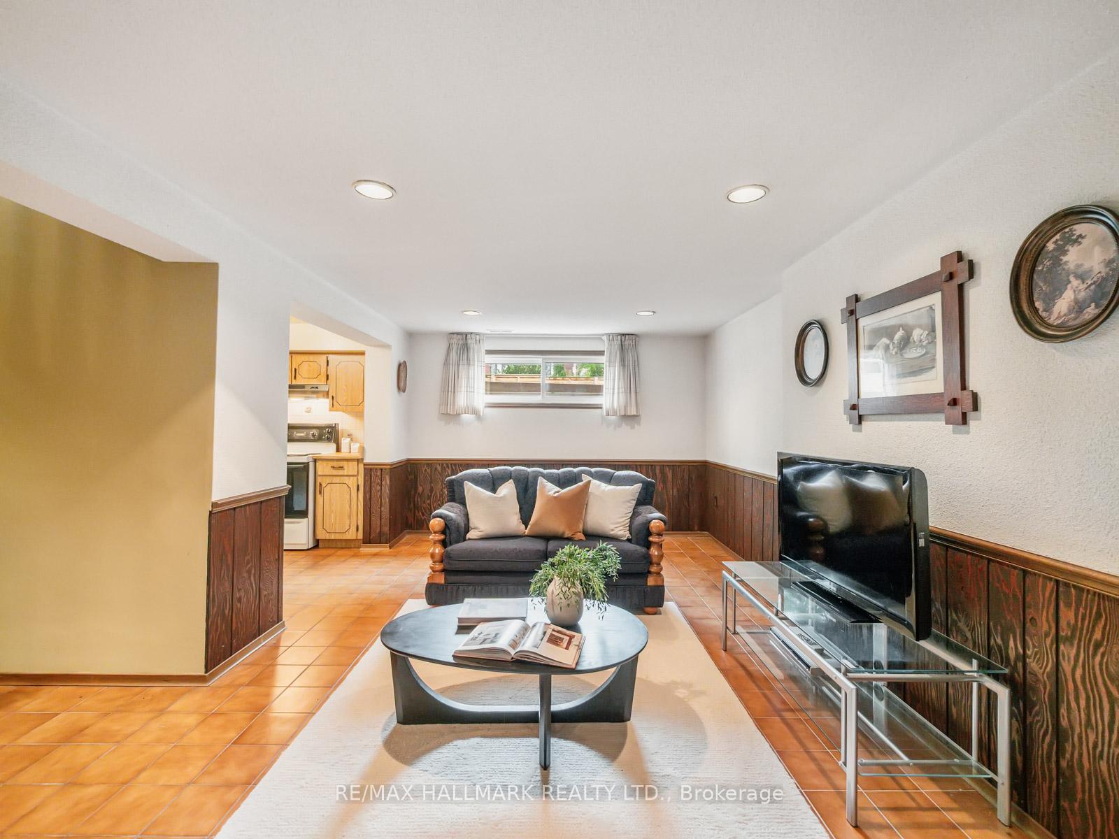 Photo 35 of 139 Floyd Avenue, Toronto, Broadview North — HOMEH