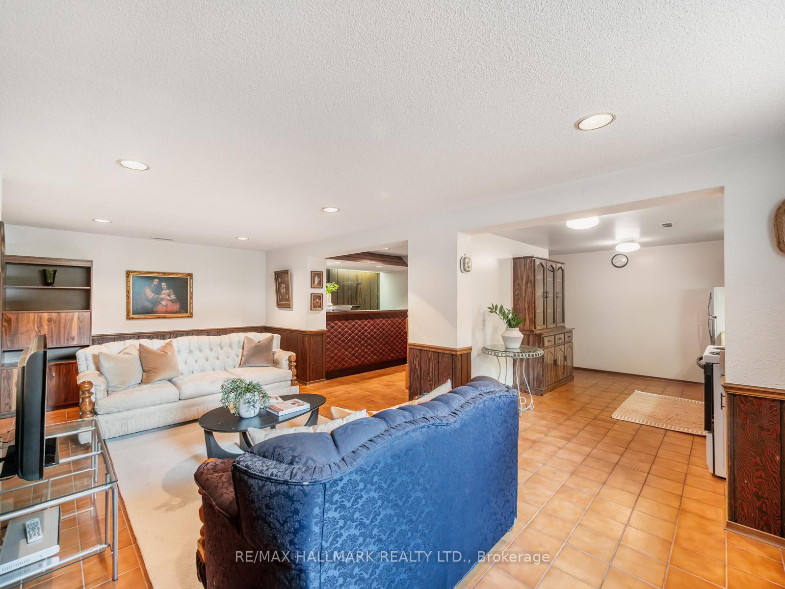 Photo 36 of 139 Floyd Avenue, Toronto, Broadview North — HOMEH