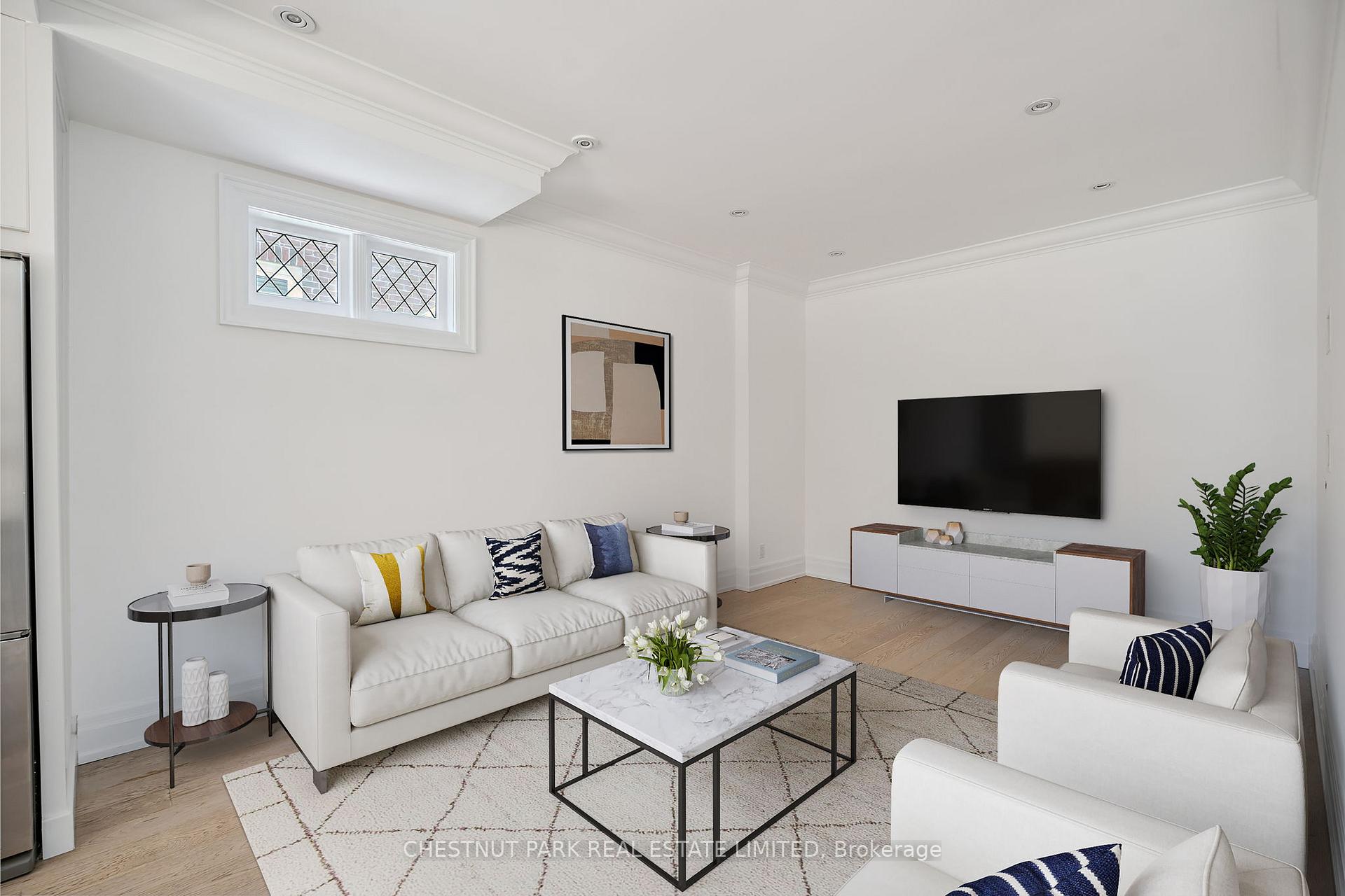 Photo 3 of 439 Melrose Avenue, Toronto, Bedford Park-Nortown — HOMEH