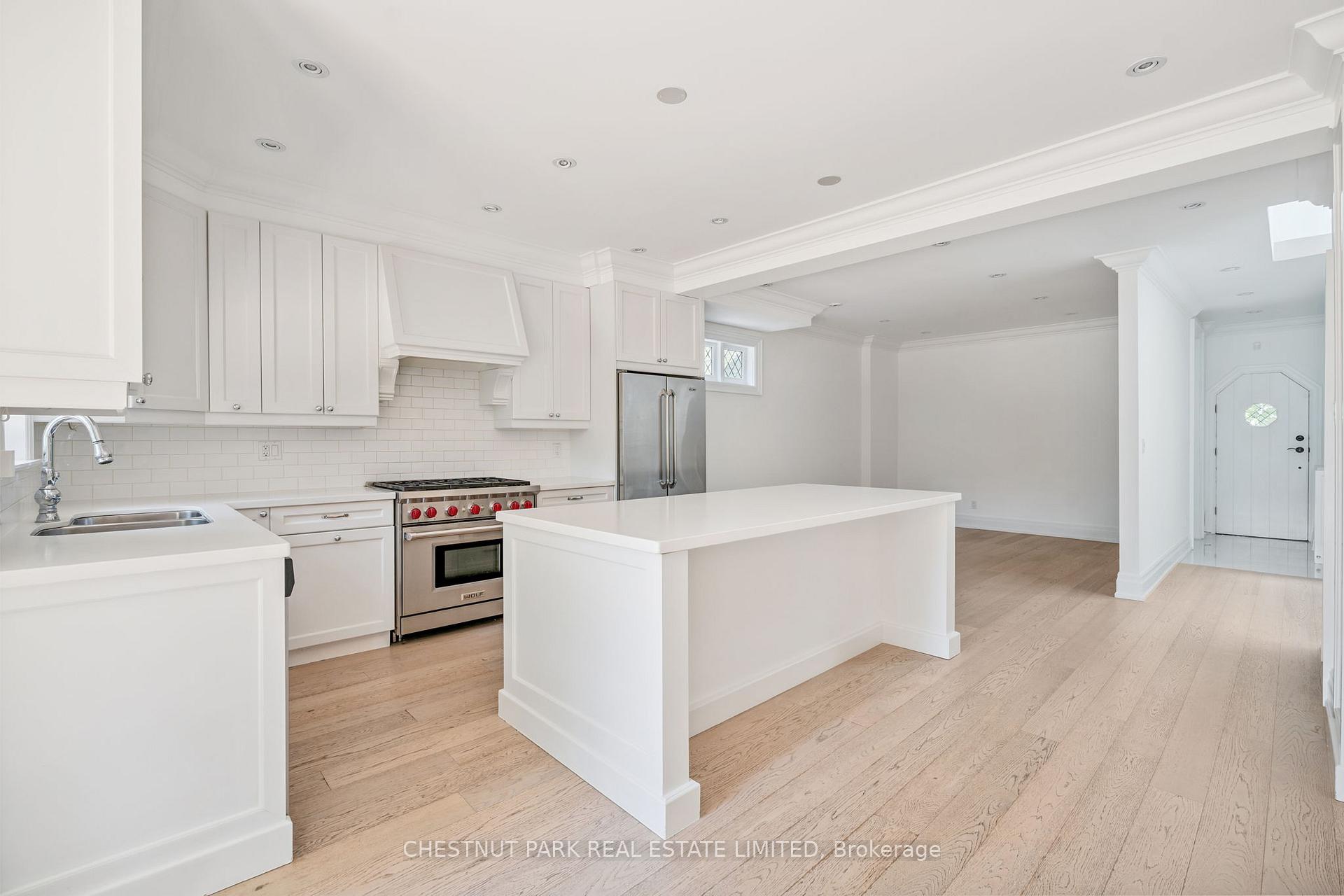 Photo 10 of 439 Melrose Avenue, Toronto, Bedford Park-Nortown — HOMEH