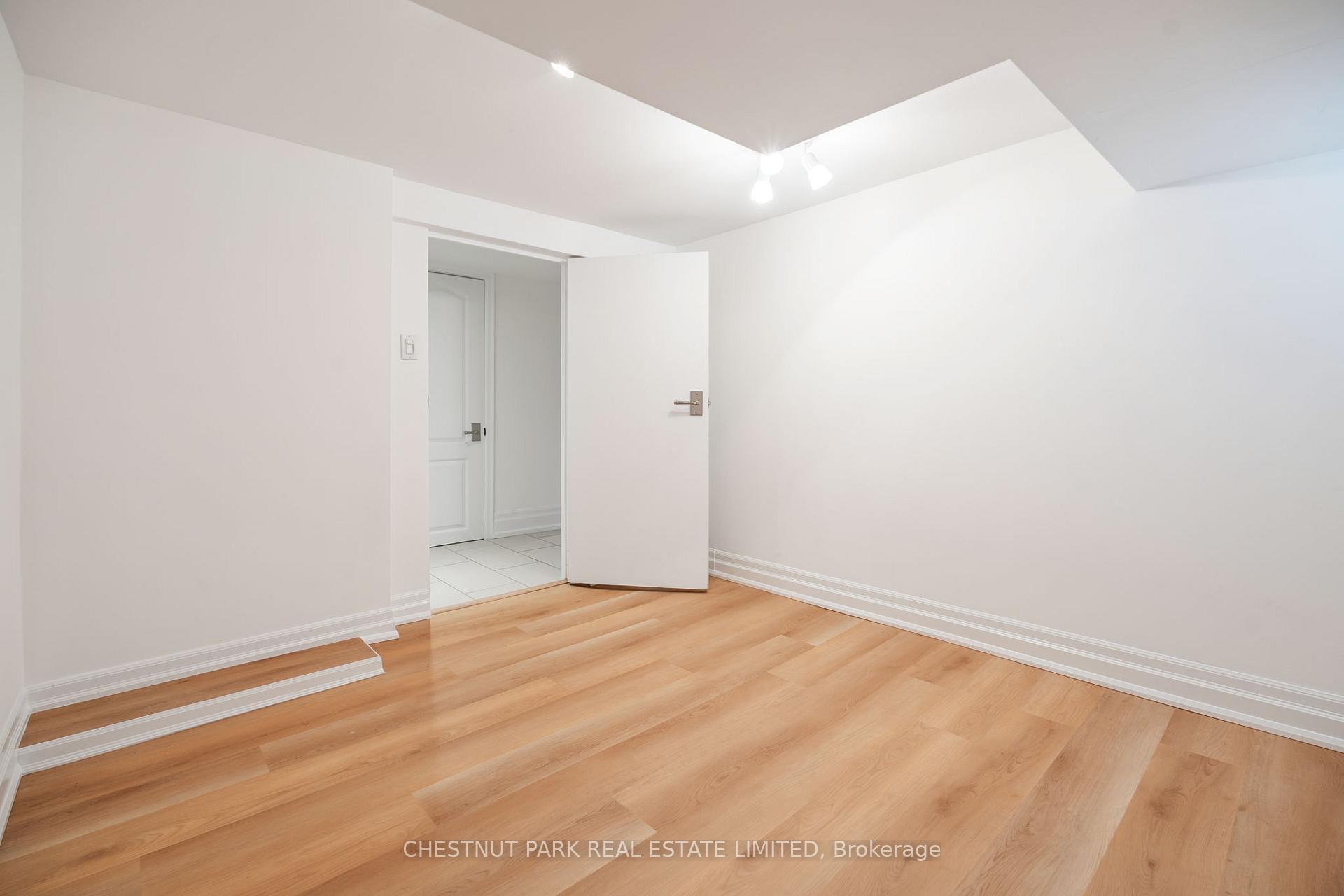 Photo 41 of 439 Melrose Avenue, Toronto, Bedford Park-Nortown — HOMEH
