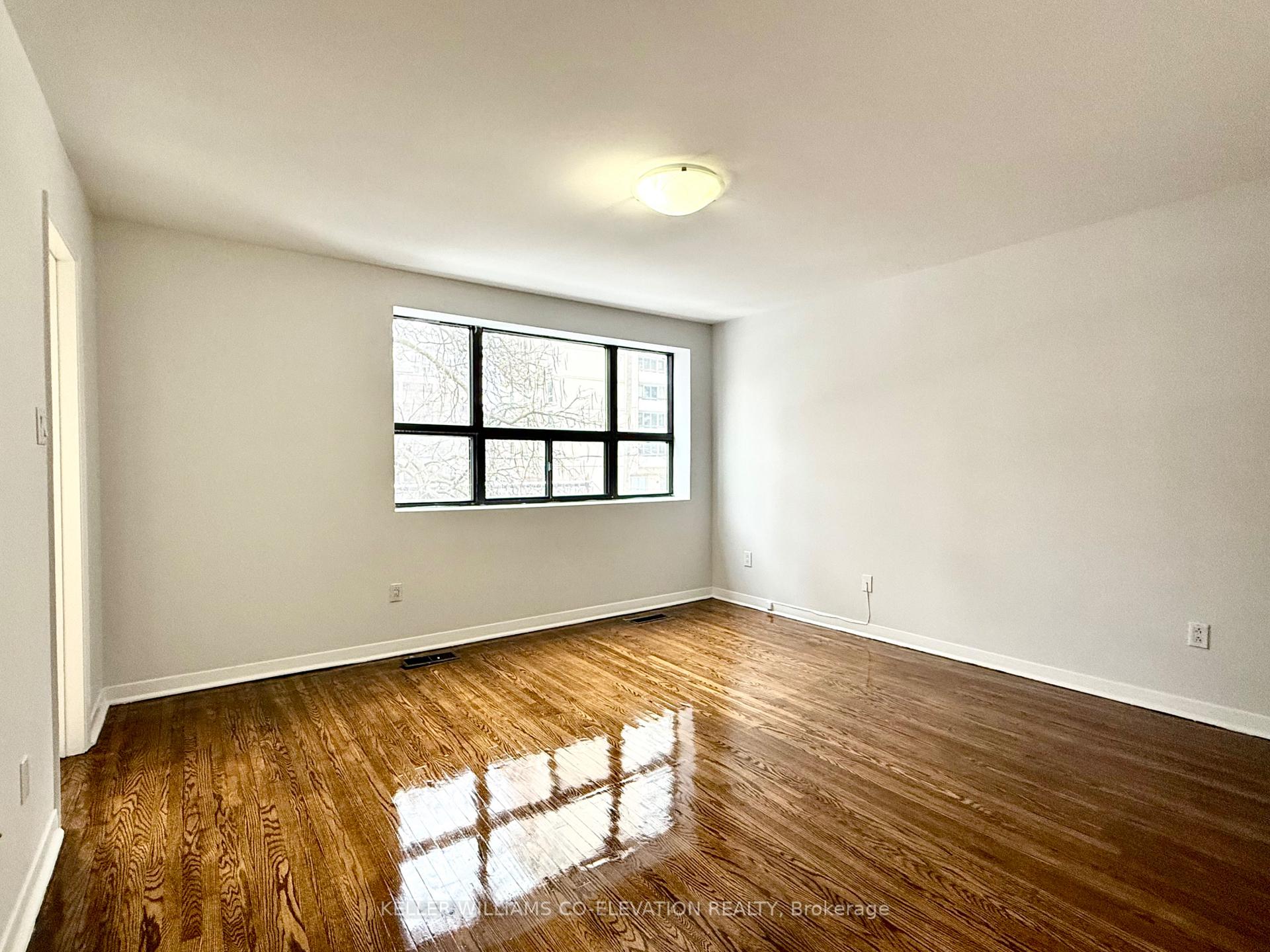 Photo 8 of 236 Balliol Street, Toronto, Mount Pleasant West — HOMEH