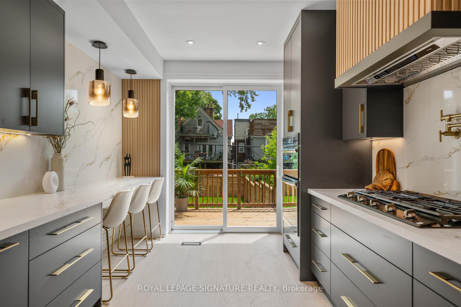 Photo 14 of 11 Victor Avenue, Toronto, North Riverdale — HOMEH