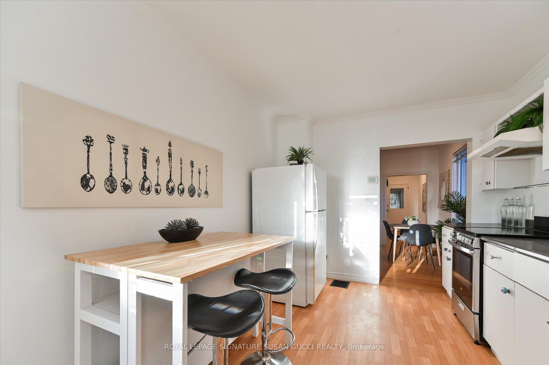 Photo 11 of 152 Drayton Avenue, Toronto, Woodbine Corridor — HOMEH