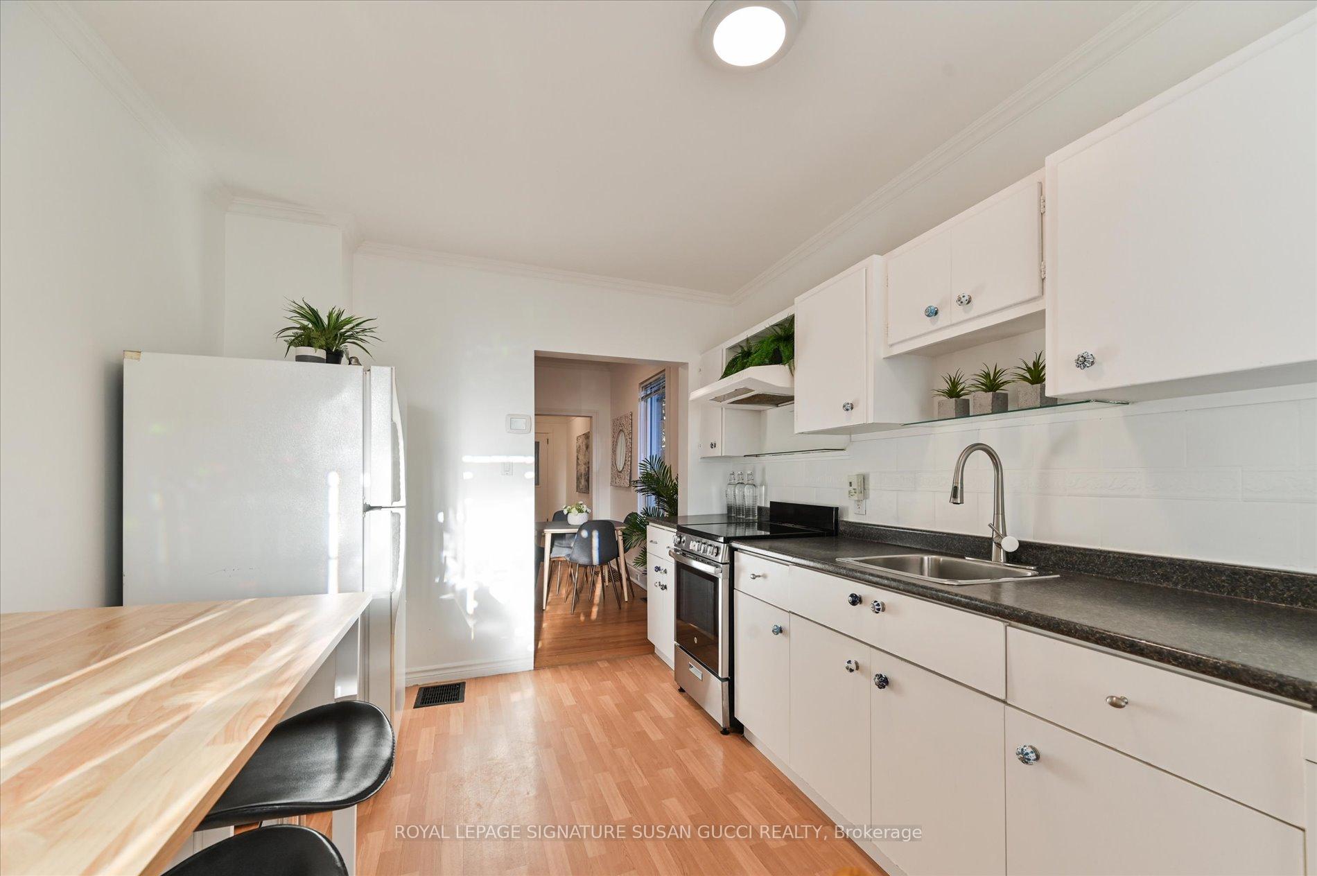 Photo 12 of 152 Drayton Avenue, Toronto, Woodbine Corridor — HOMEH