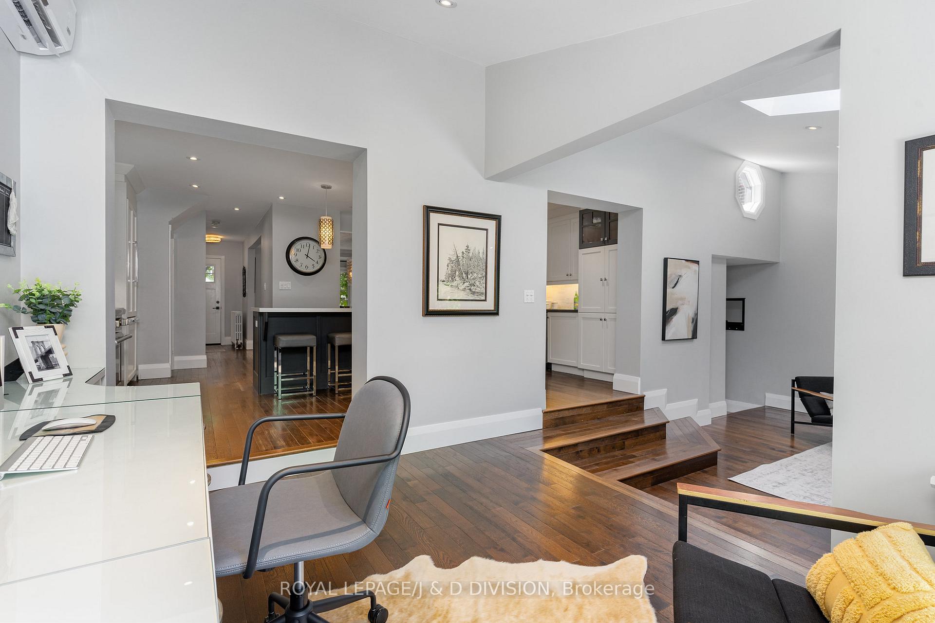 Photo 12 of 57 Belgrave Avenue, Toronto, Bedford Park-Nortown — HOMEH