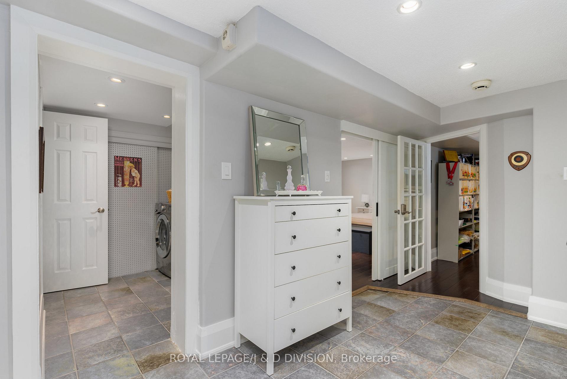 Photo 23 of 57 Belgrave Avenue, Toronto, Bedford Park-Nortown — HOMEH