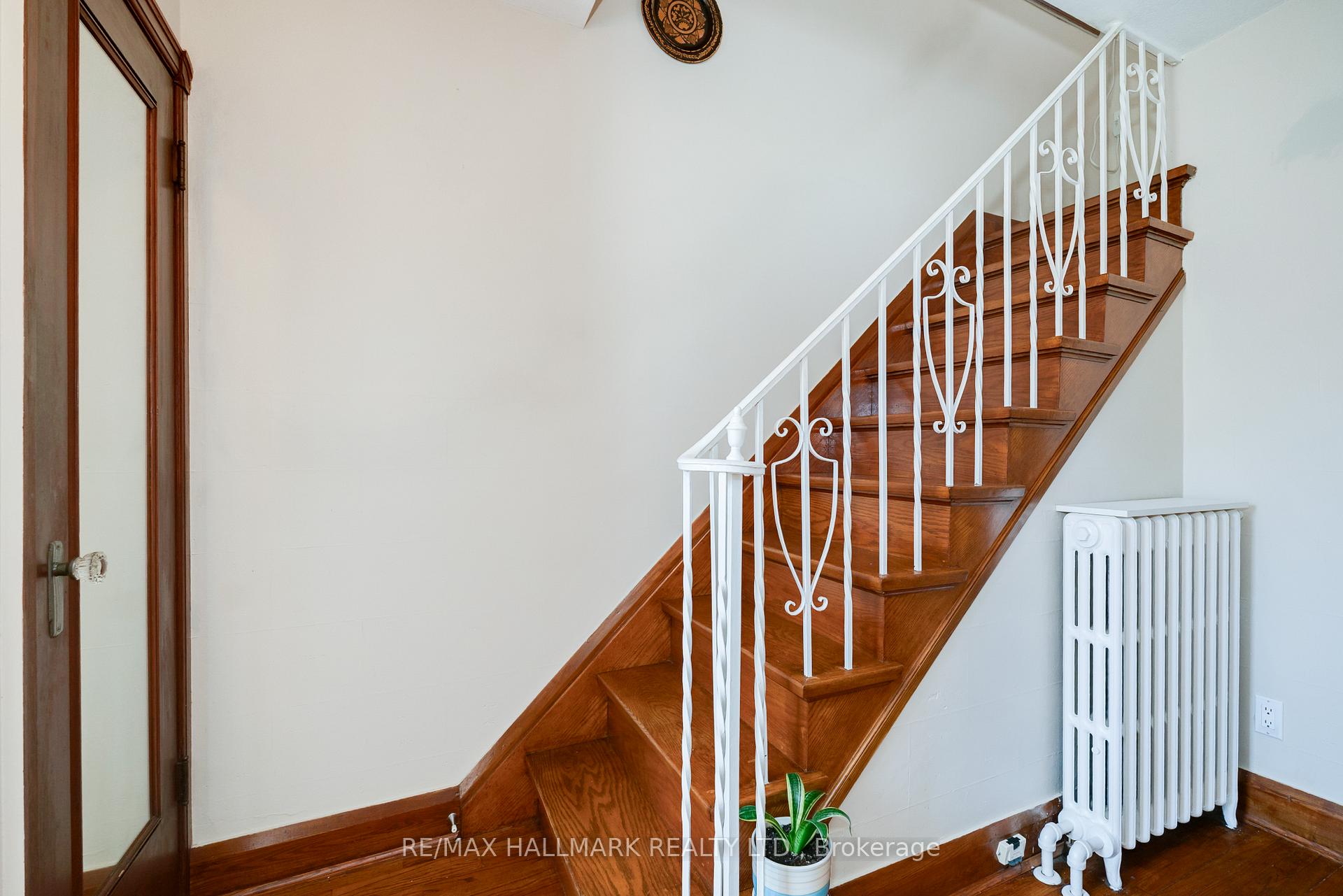 Photo 5 of 220 Browning Avenue, Toronto, Broadview North — HOMEH