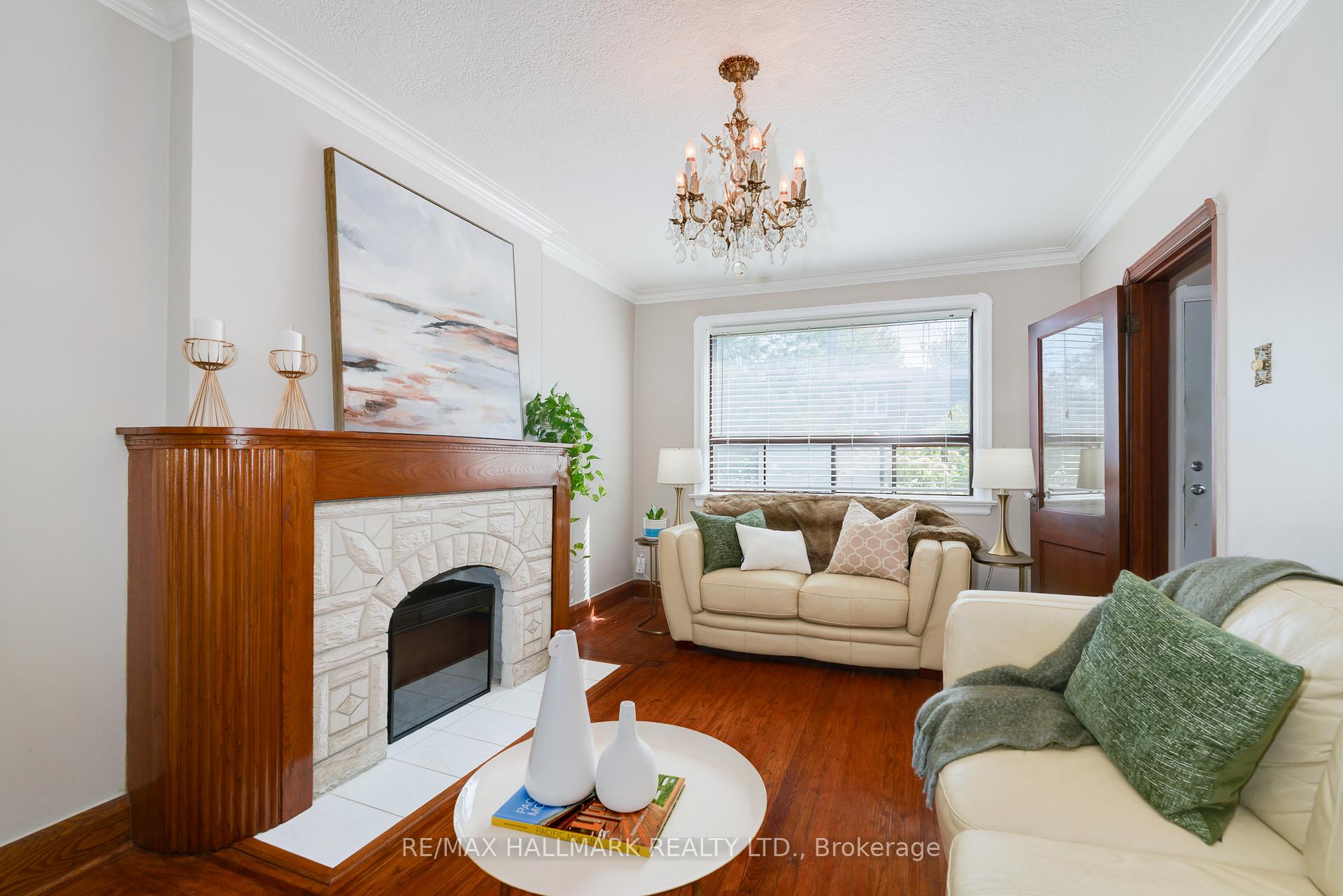 Photo 9 of 220 Browning Avenue, Toronto, Broadview North — HOMEH