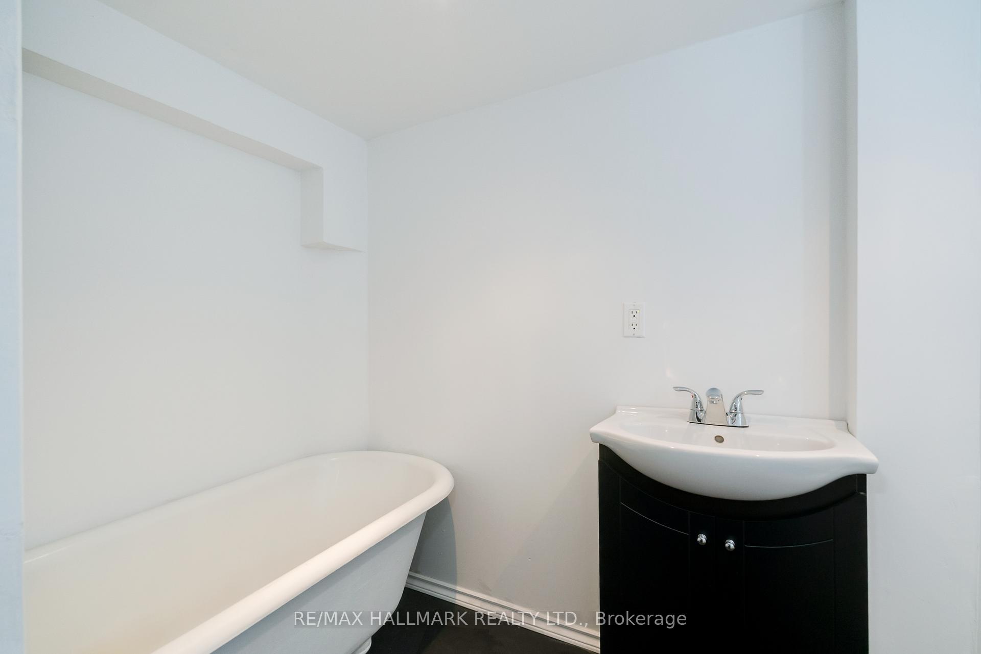 Photo 36 of 220 Browning Avenue, Toronto, Broadview North — HOMEH