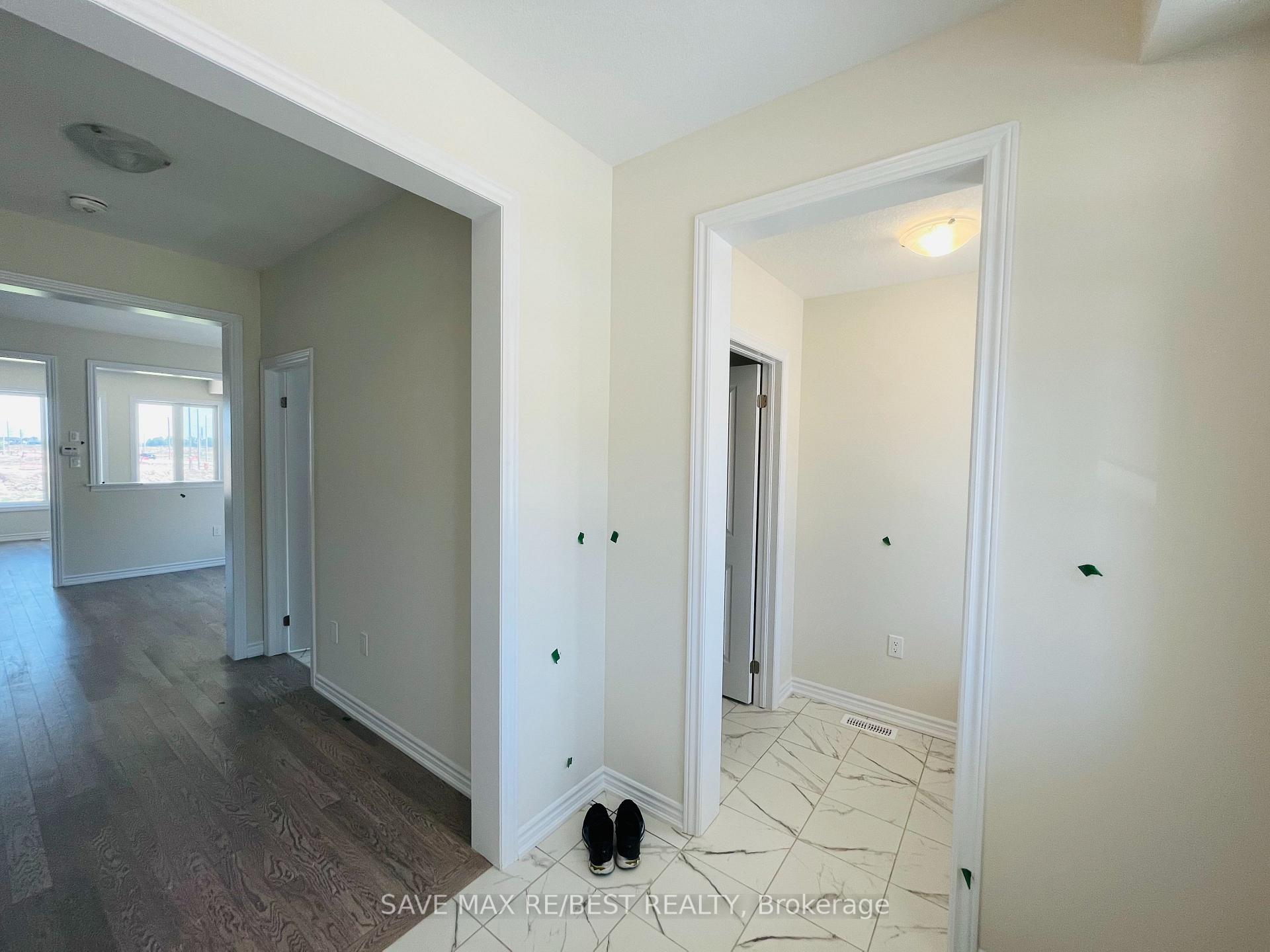 Photo 5 of 62 Explorer Way, Thorold, Rolling Meadows — HOMEH