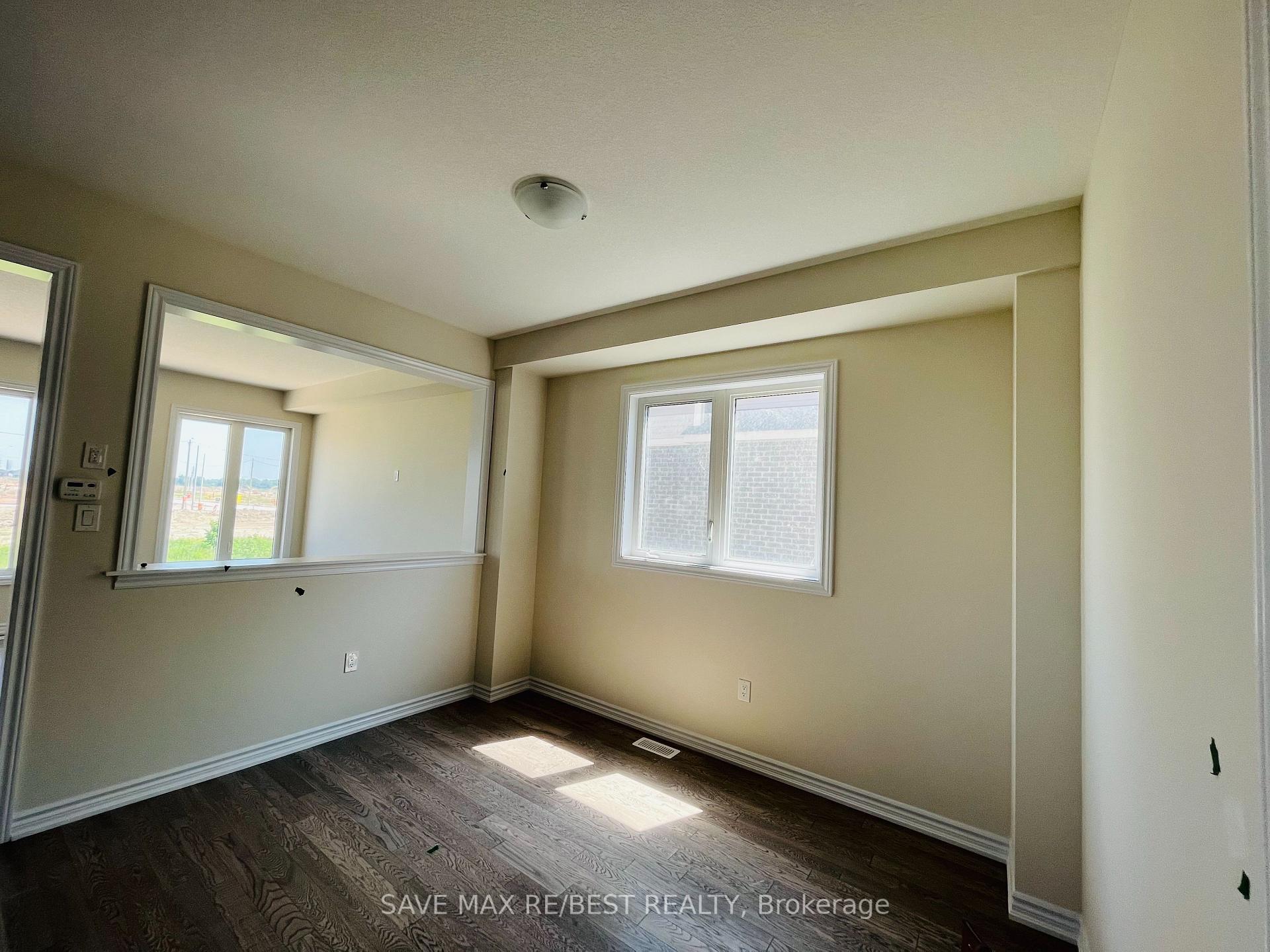 Photo 7 of 62 Explorer Way, Thorold, Rolling Meadows — HOMEH