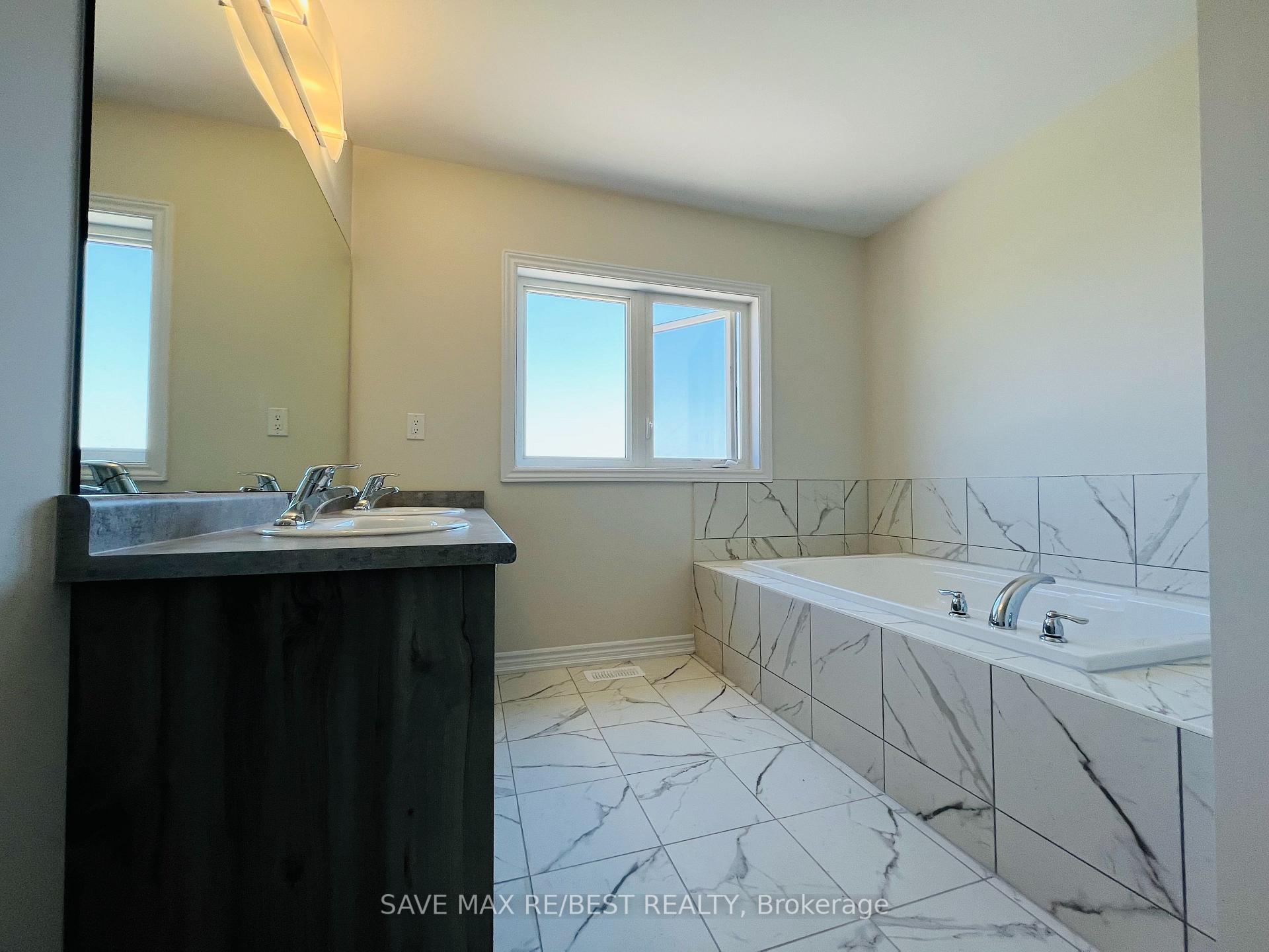 Photo 11 of 62 Explorer Way, Thorold, Rolling Meadows — HOMEH