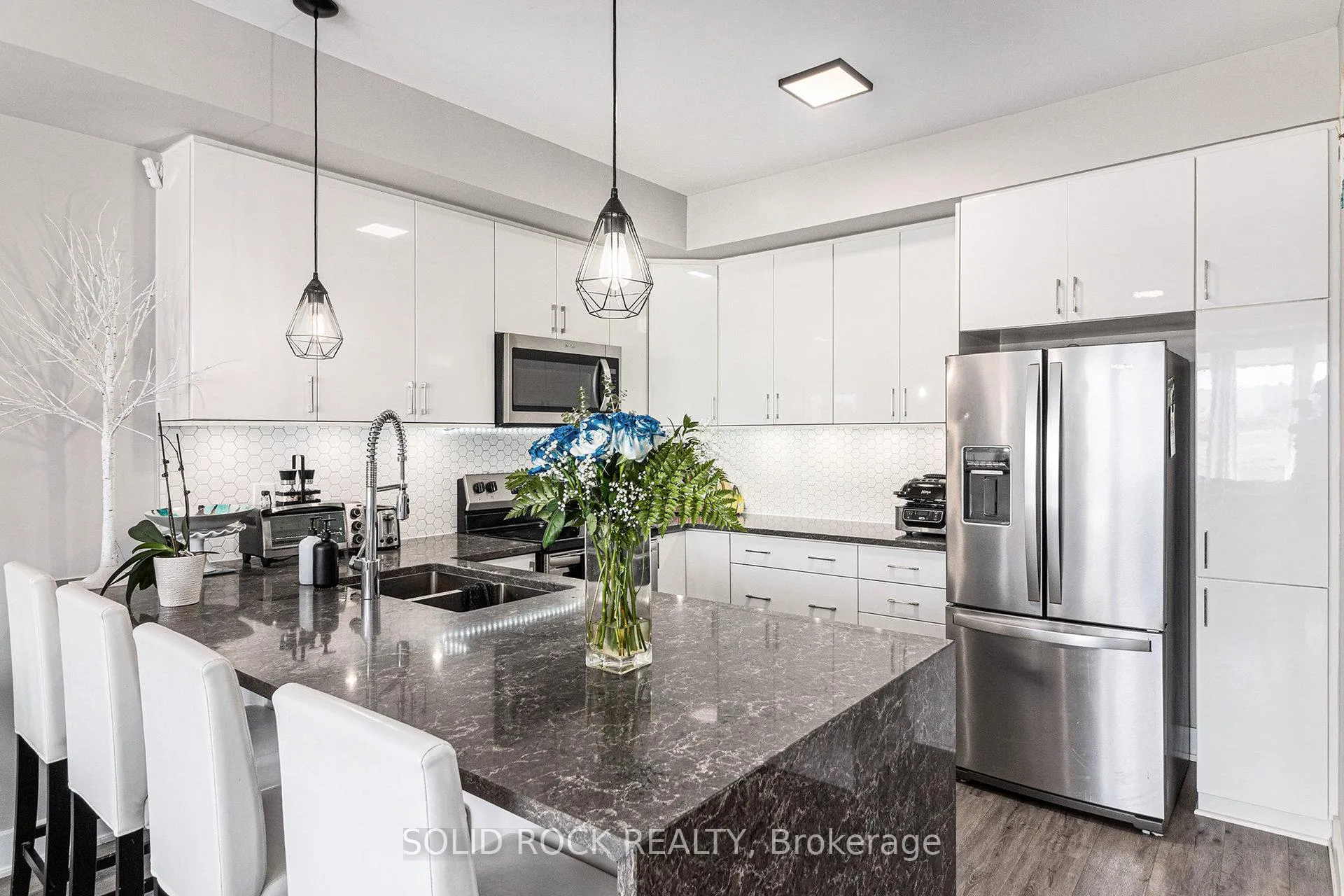 Photo 7 of 505 Ozawa Private, Ottawa, CFB Rockcliffe and Area — HOMEH