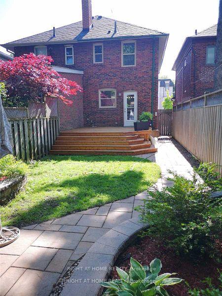 Photo 2 of 61 Unsworth Avenue, Toronto, Lawrence Park North — HOMEH