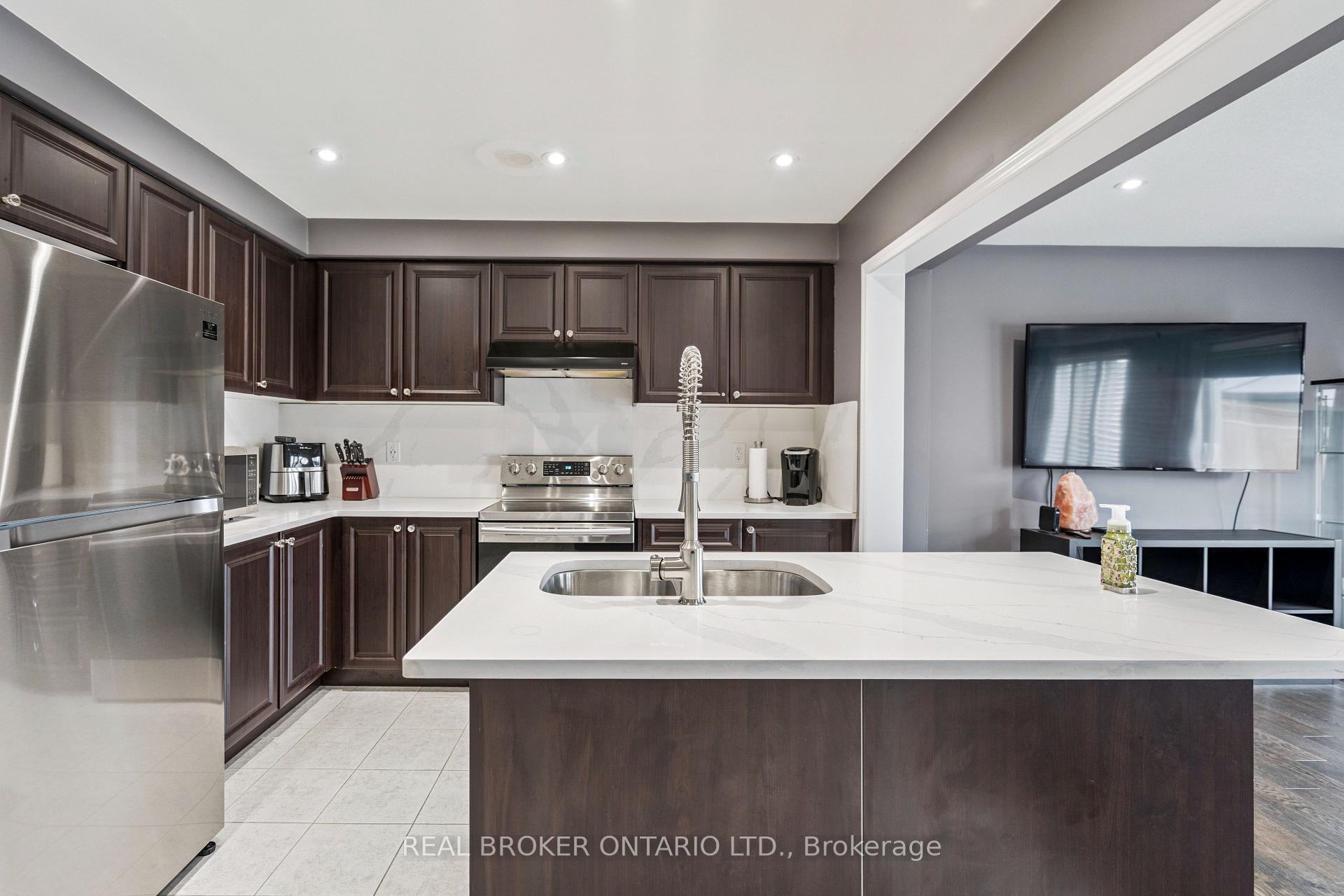 Photo 10 of 14 Legacy Lane, Thorold, Hurricane/Merrittville — HOMEH