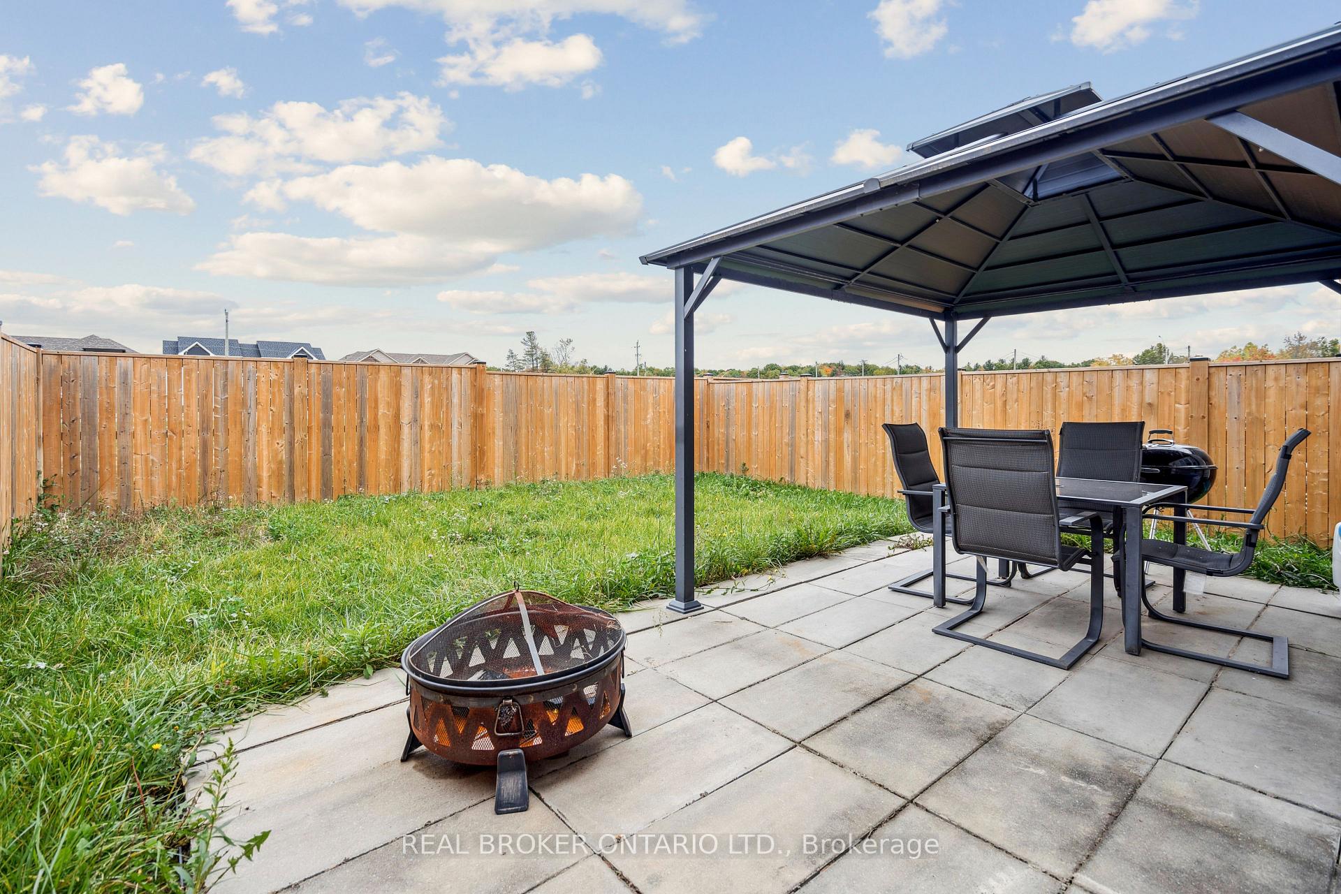 Photo 27 of 14 Legacy Lane, Thorold, Hurricane/Merrittville — HOMEH
