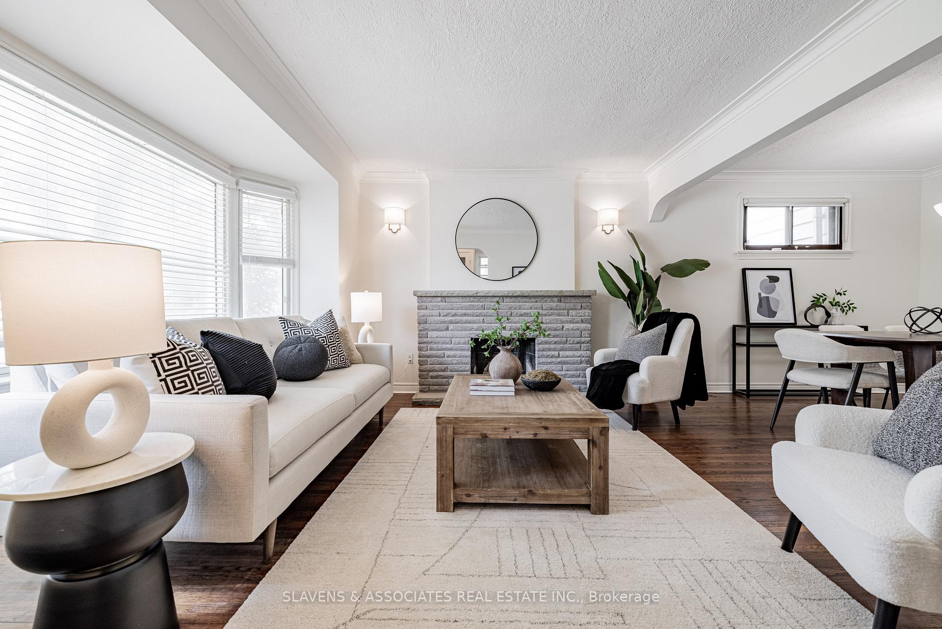 Photo 6 of 523 Glengarry Avenue, Toronto, Bedford Park-Nortown — HOMEH