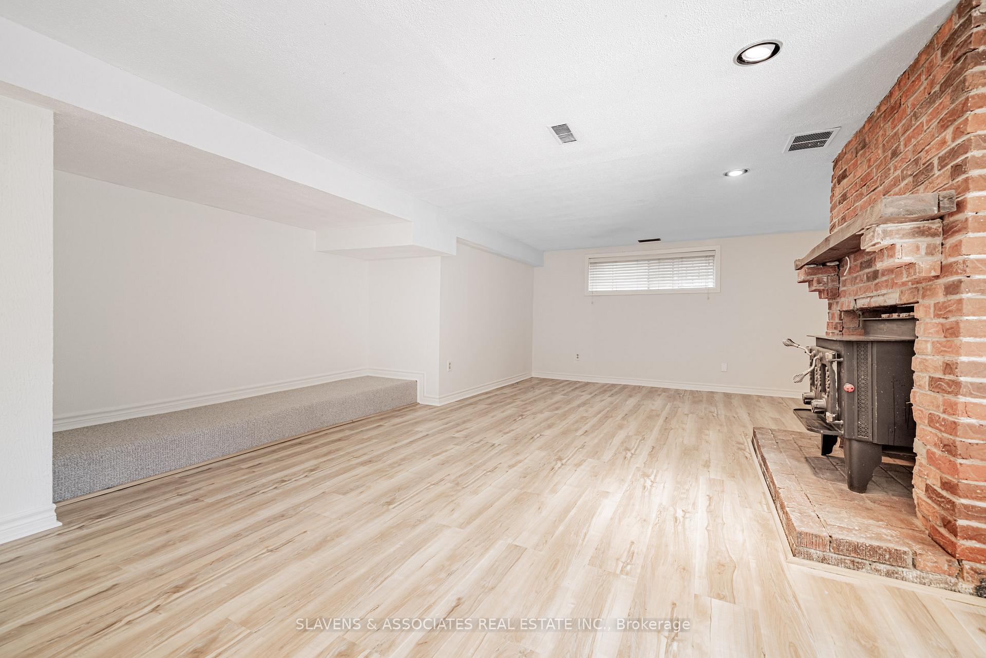 Photo 26 of 523 Glengarry Avenue, Toronto, Bedford Park-Nortown — HOMEH