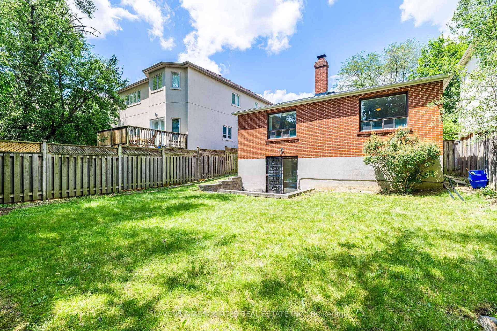 Photo 27 of 523 Glengarry Avenue, Toronto, Bedford Park-Nortown — HOMEH
