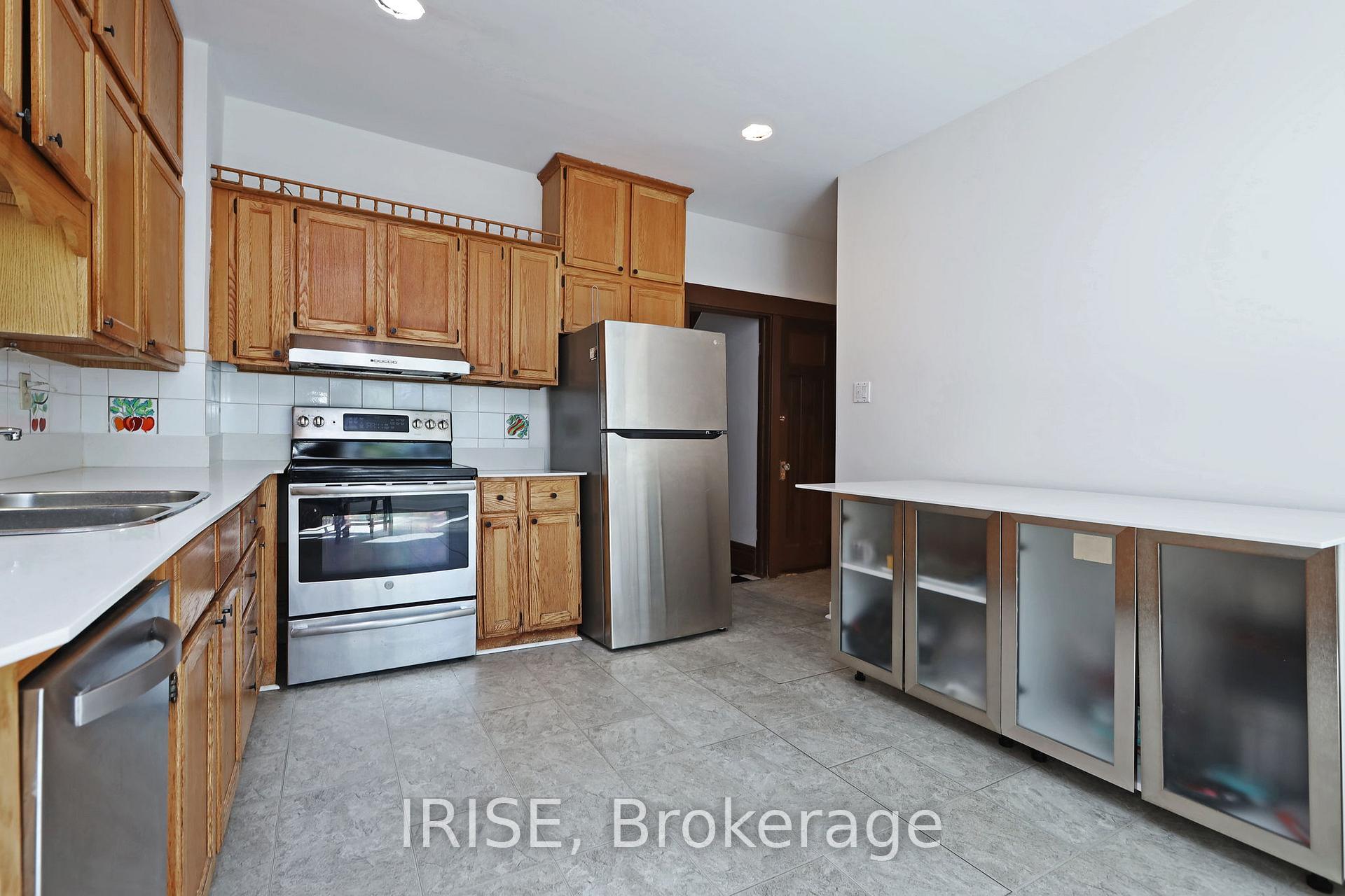 Photo 15 of 112 Donlands Avenue, Toronto, Danforth — HOMEH