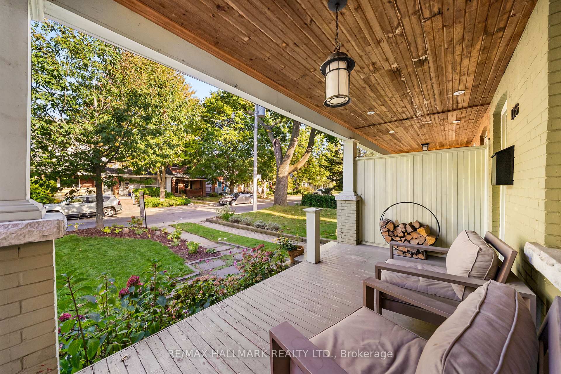 Photo 4 of 106 Malvern Avenue, Toronto, East End-Danforth — HOMEH