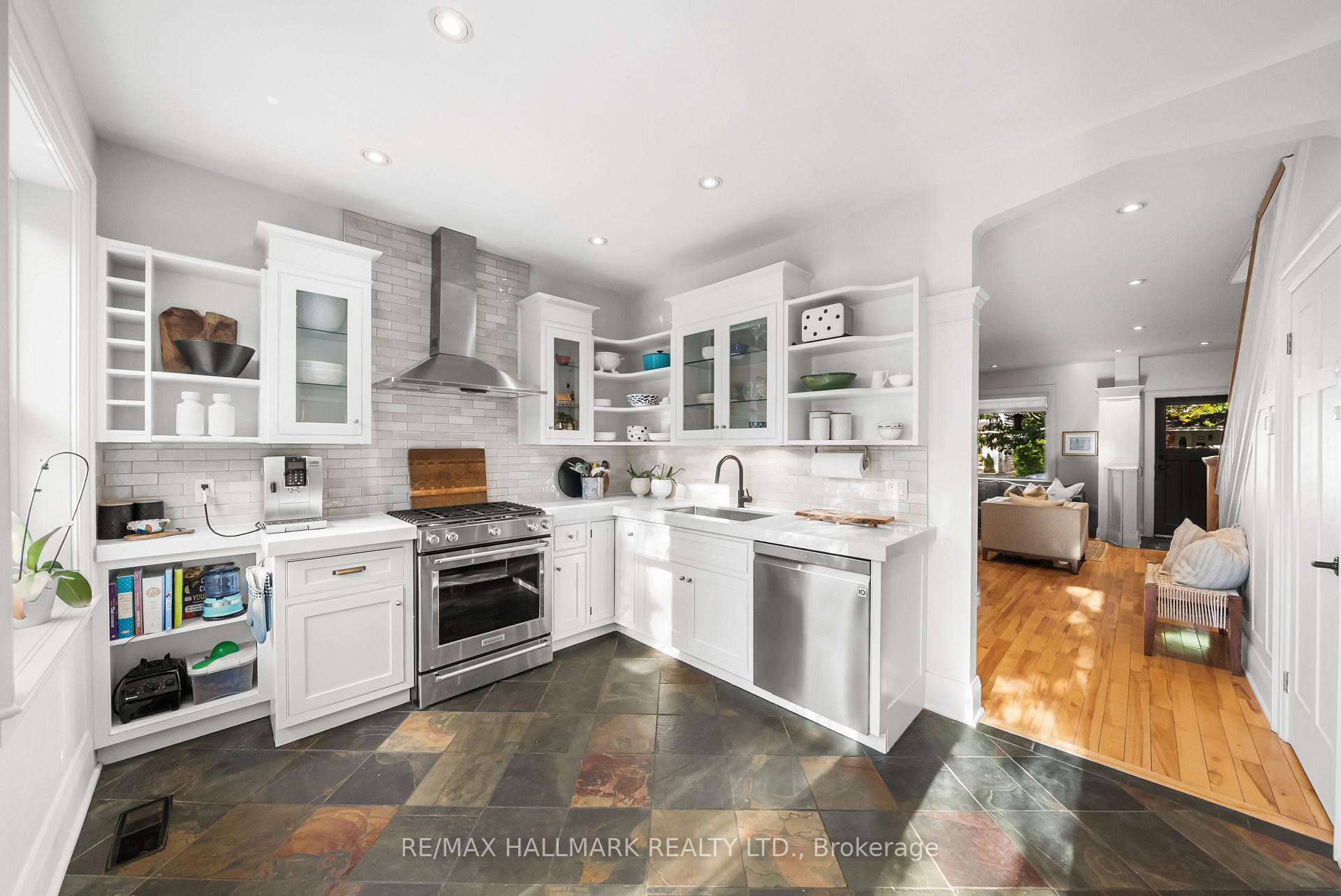 Photo 15 of 106 Malvern Avenue, Toronto, East End-Danforth — HOMEH