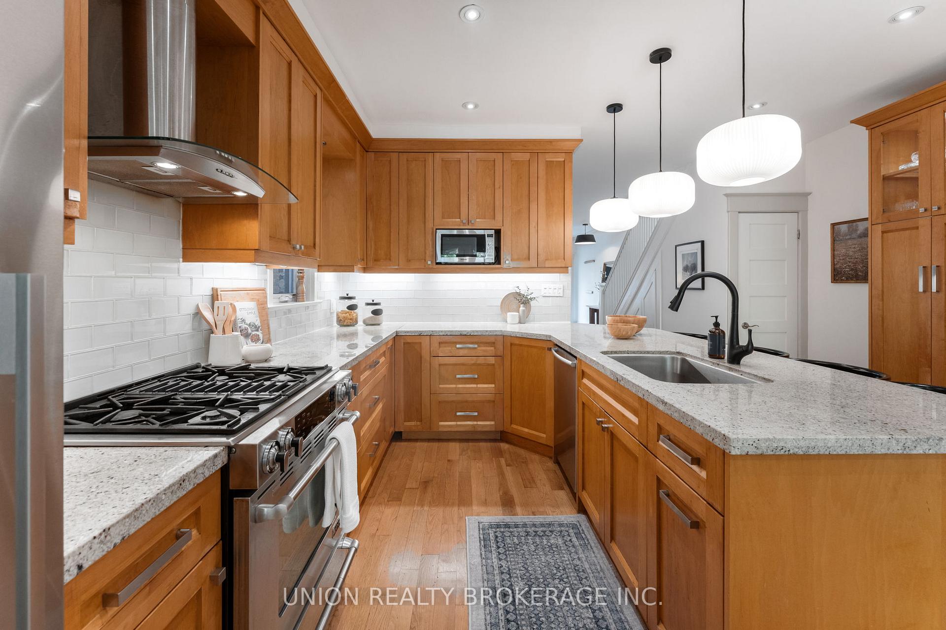 Photo 11 of 36 Hunter Street, Toronto, Blake-Jones — HOMEH