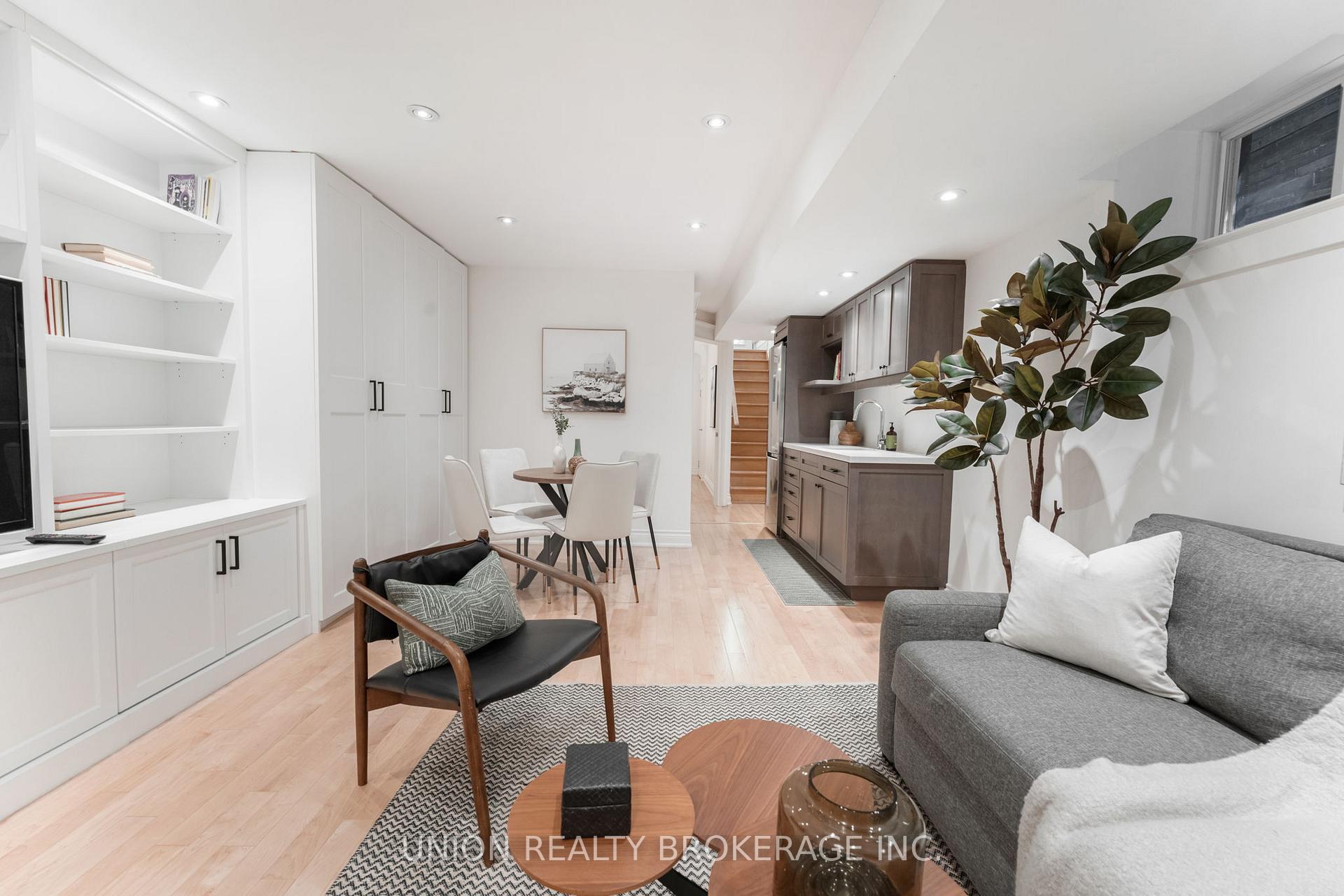 Photo 28 of 36 Hunter Street, Toronto, Blake-Jones — HOMEH